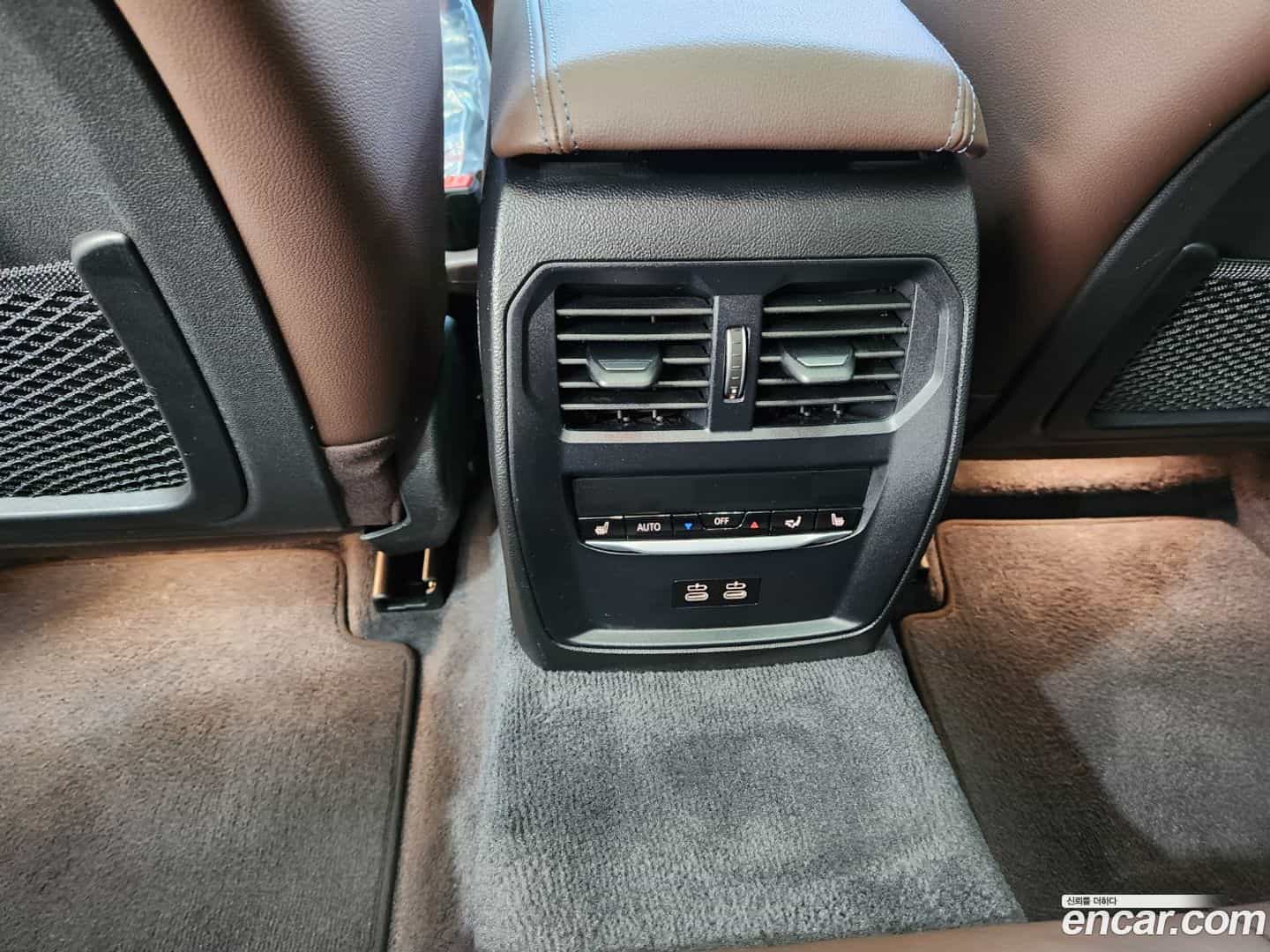3-Series BMW 2021.10-INNER-010
