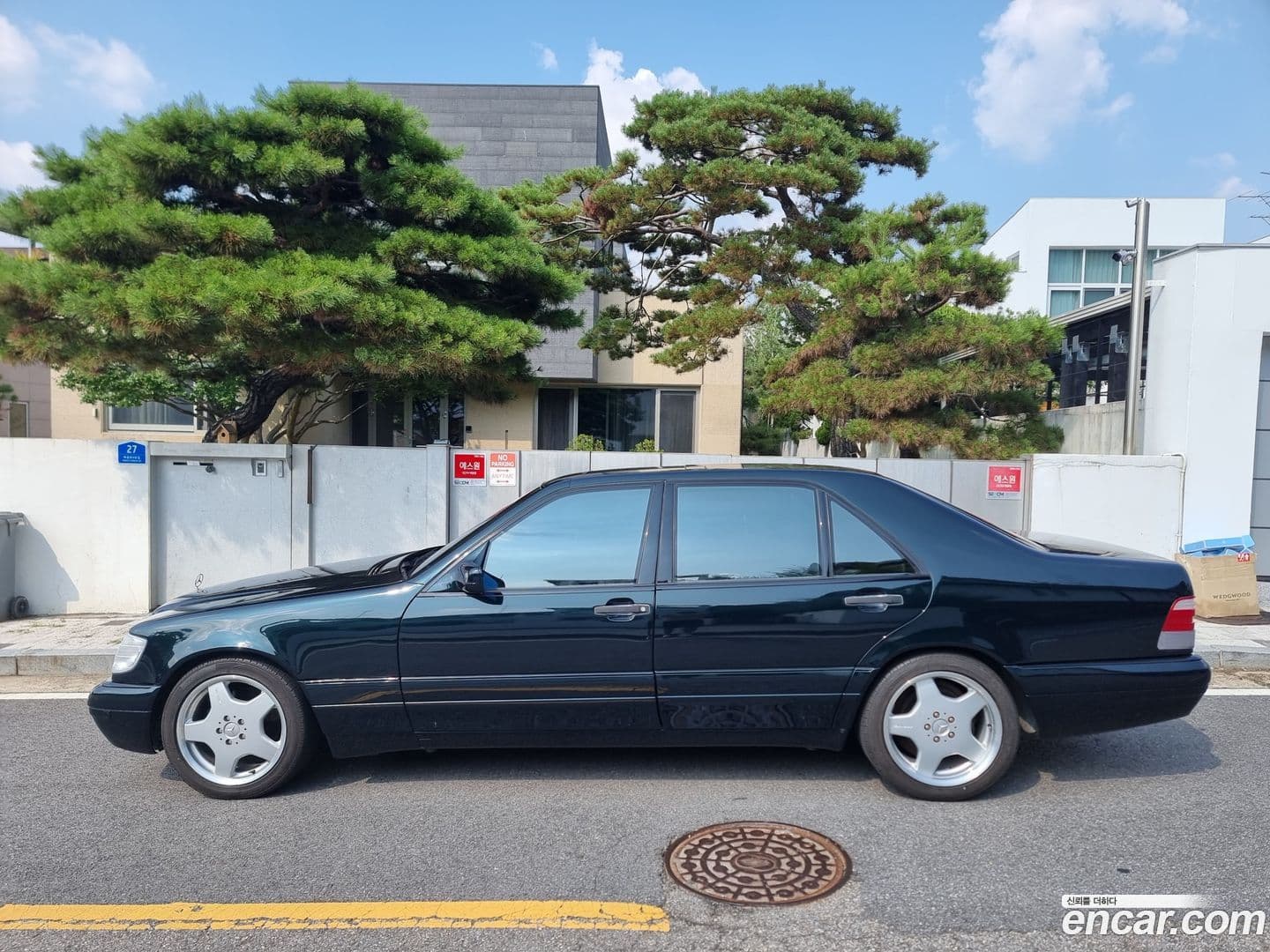 Main__Slider__Photo:S-Class Mercedes-Benz 1996.9-0