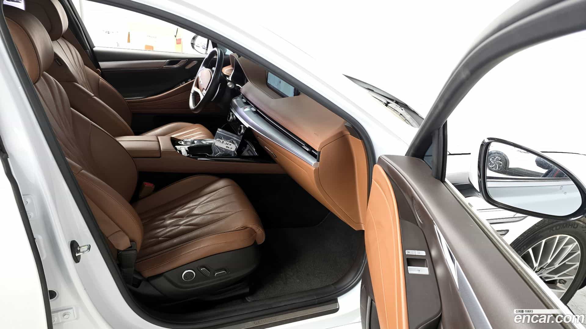 G80 Genesis 2021.0-INNER-010