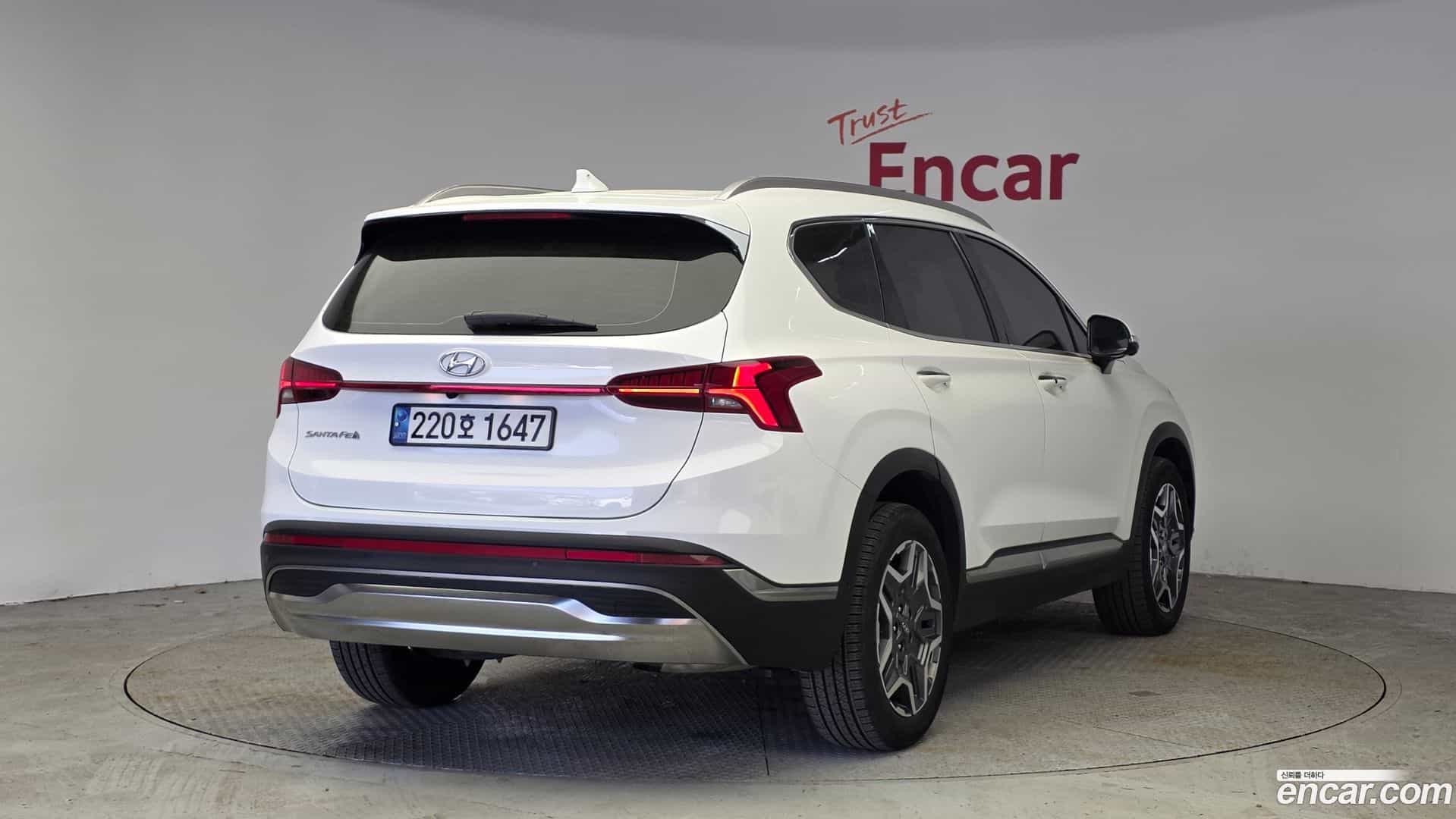 Santafe Hyundai 2023.2-OUTER-002