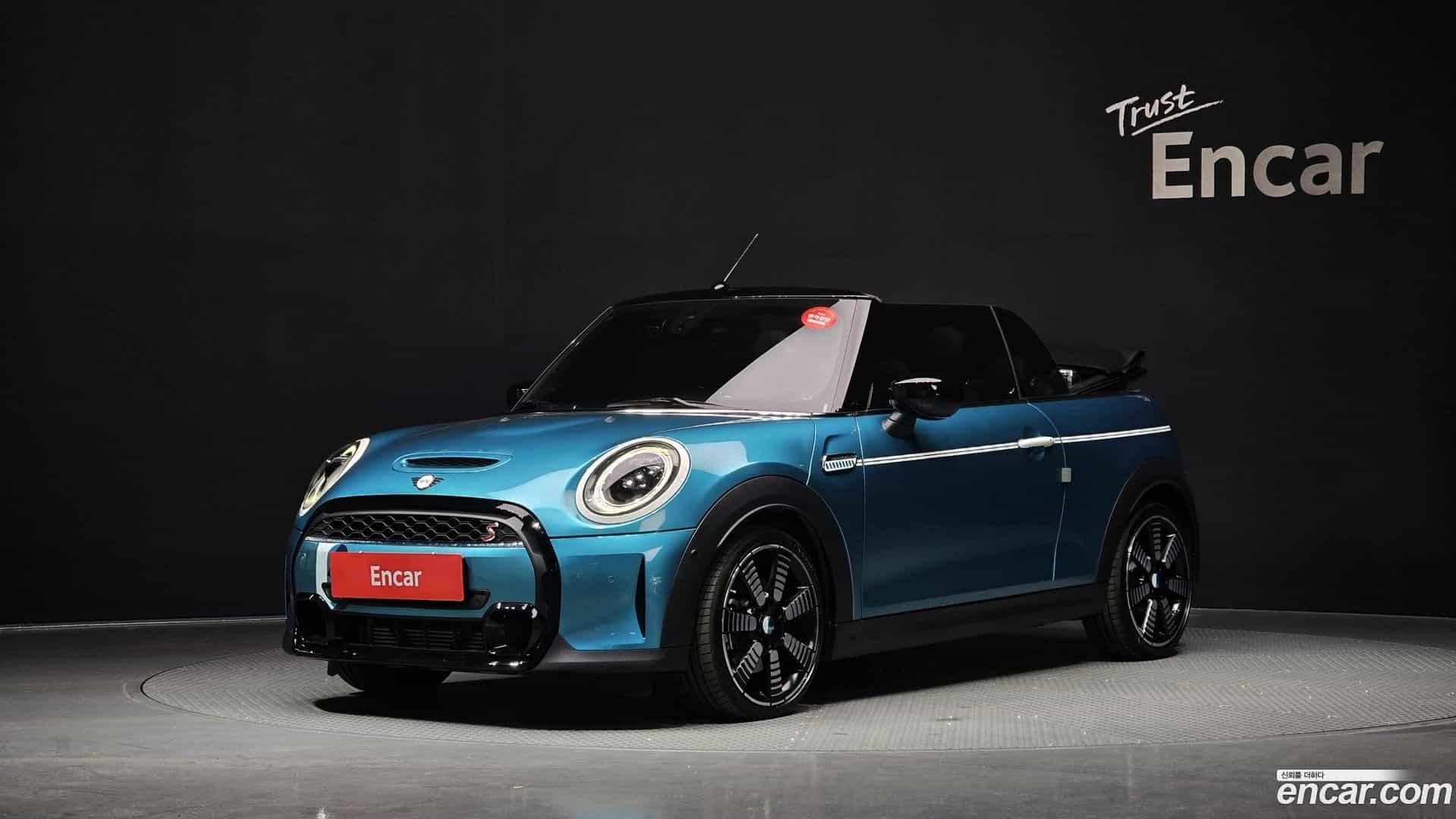 Cooper Convertible Mini 2023.4-OUTER-001