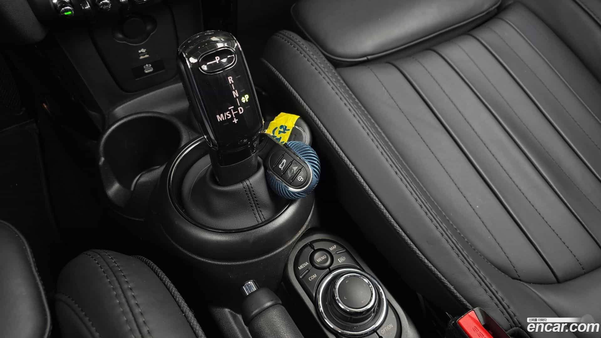 Cooper Convertible Mini 2023.4-INNER-009