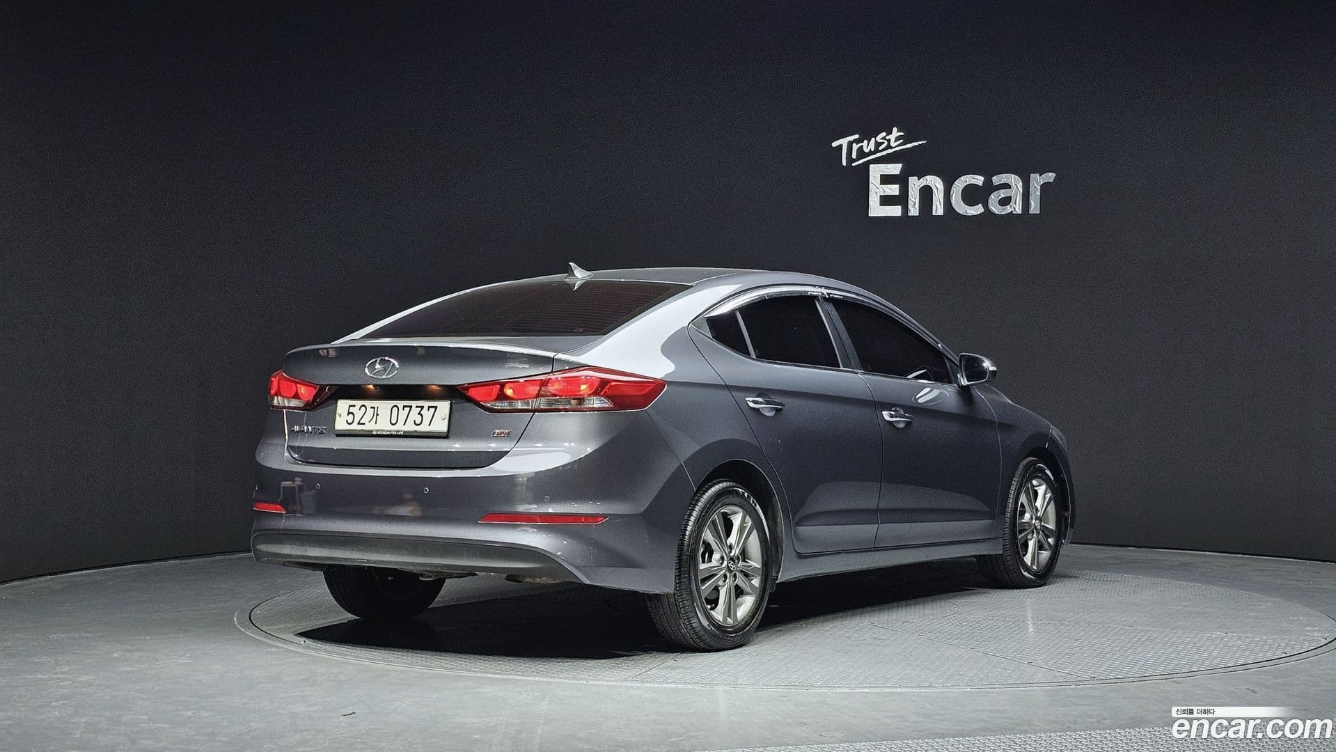 Main__Slider__Photo:AVANTE Hyundai 2016.5-1
