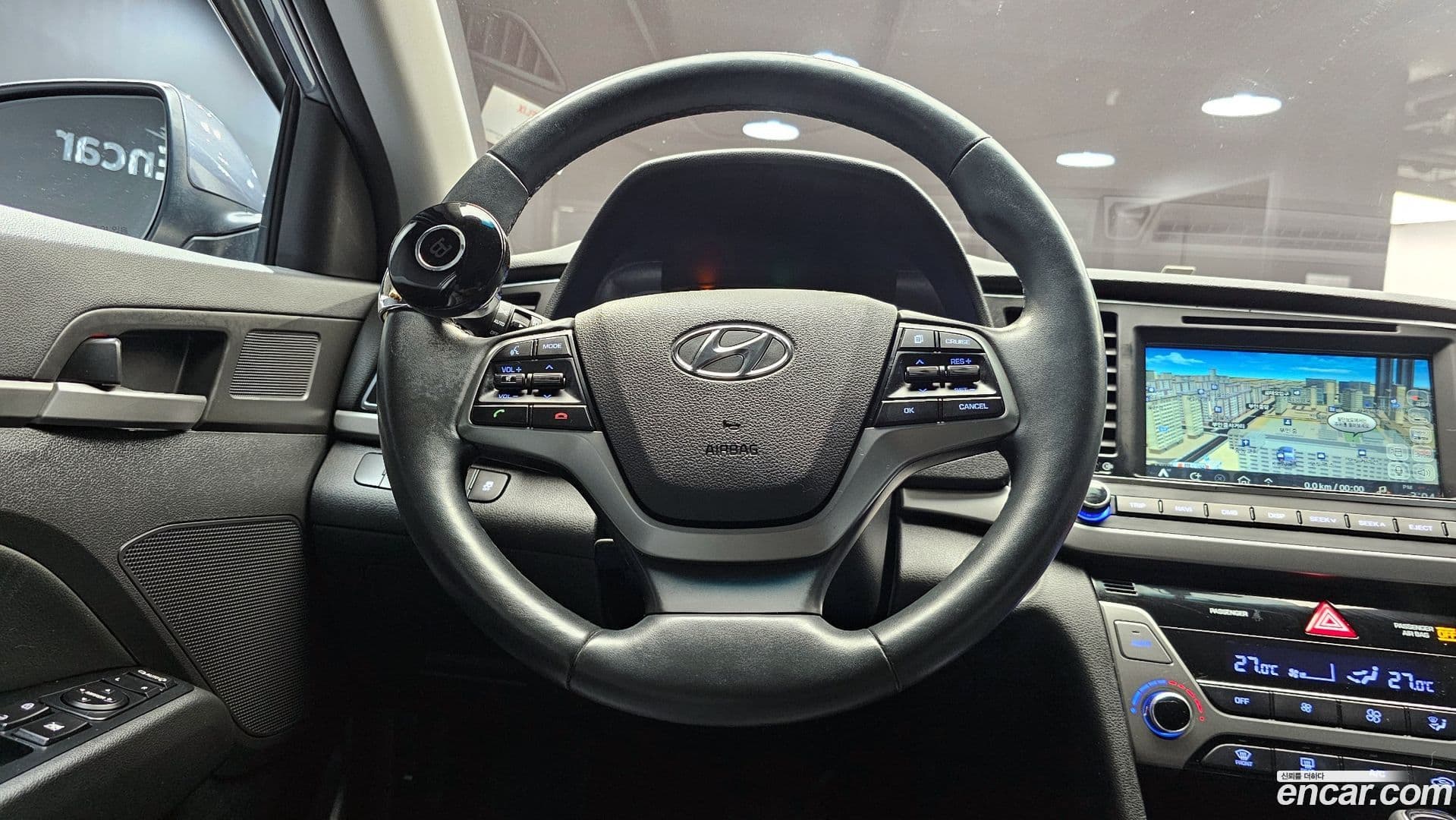 Main__Slider__Photo:AVANTE Hyundai 2016.5-12