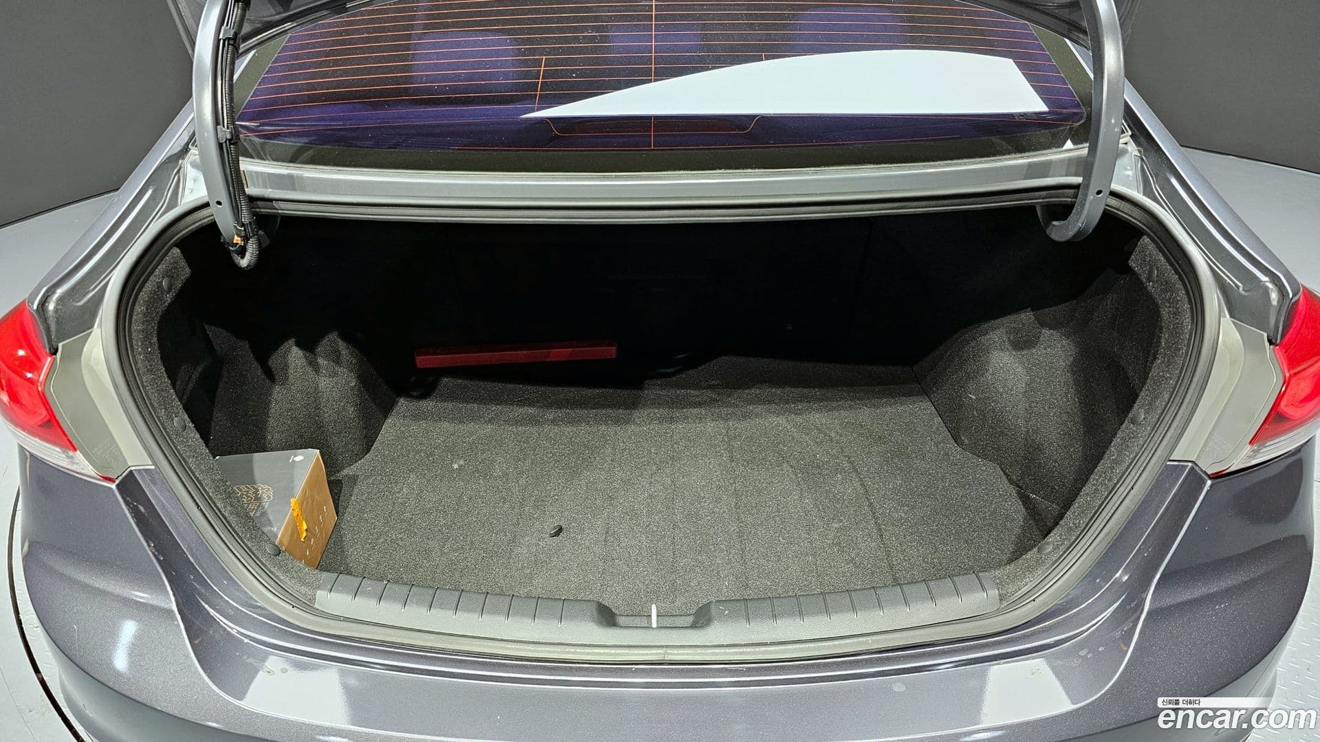 Main__Slider__Photo:AVANTE Hyundai 2016.5-19