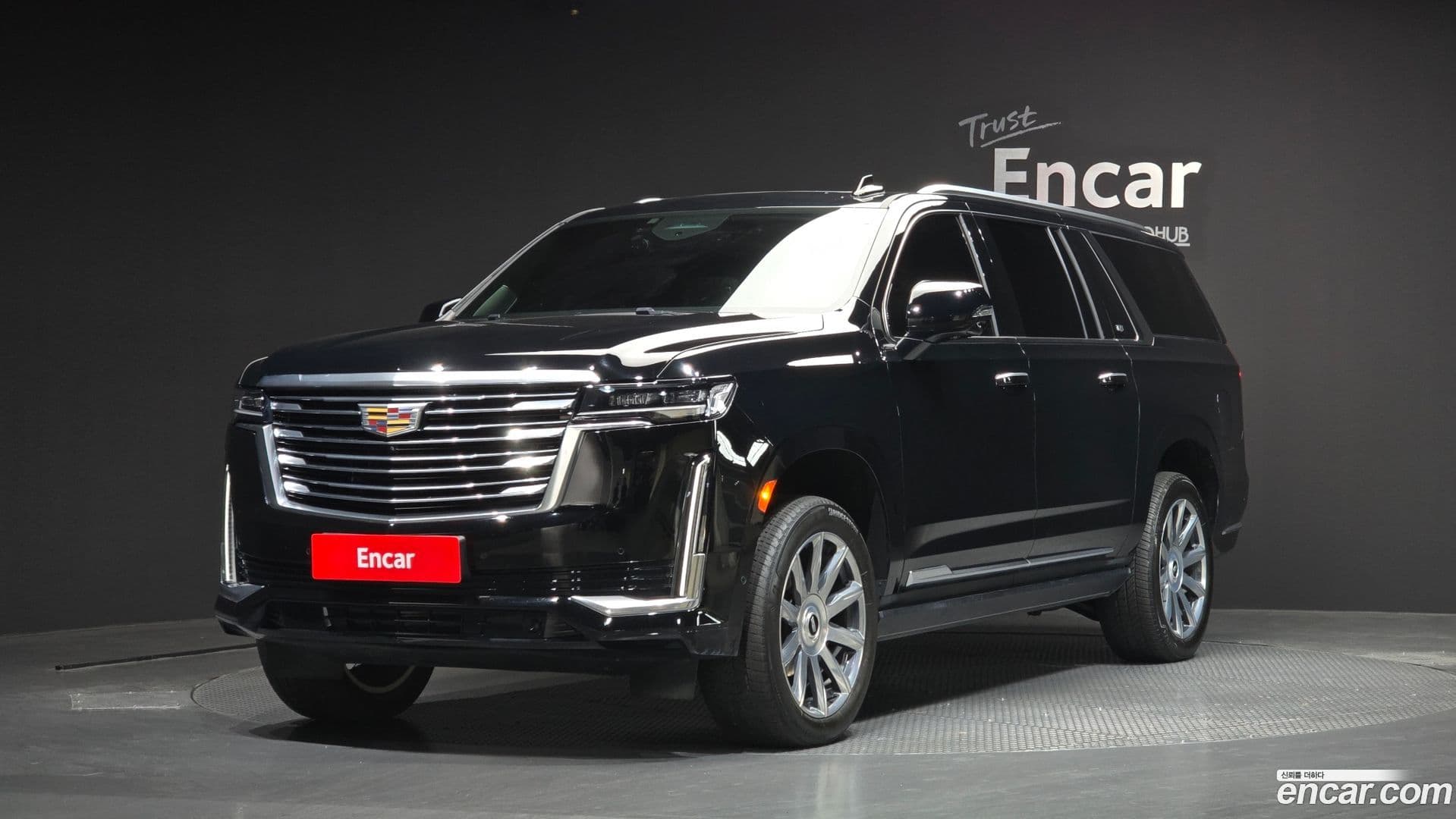 Main__Slider__Photo:Escalade Cadillac 2023.5-0