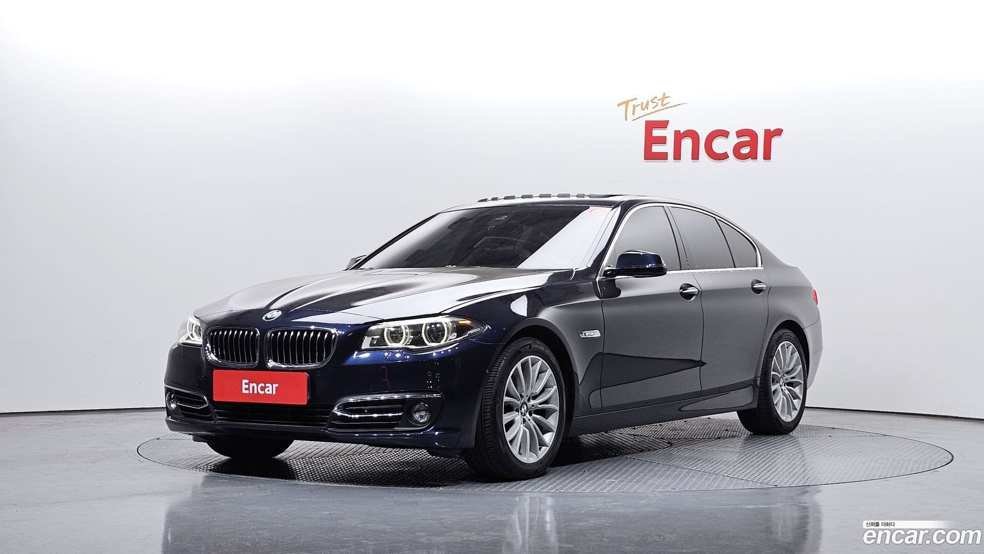 Main__Slider__Photo:5-Series BMW 2015.9-0