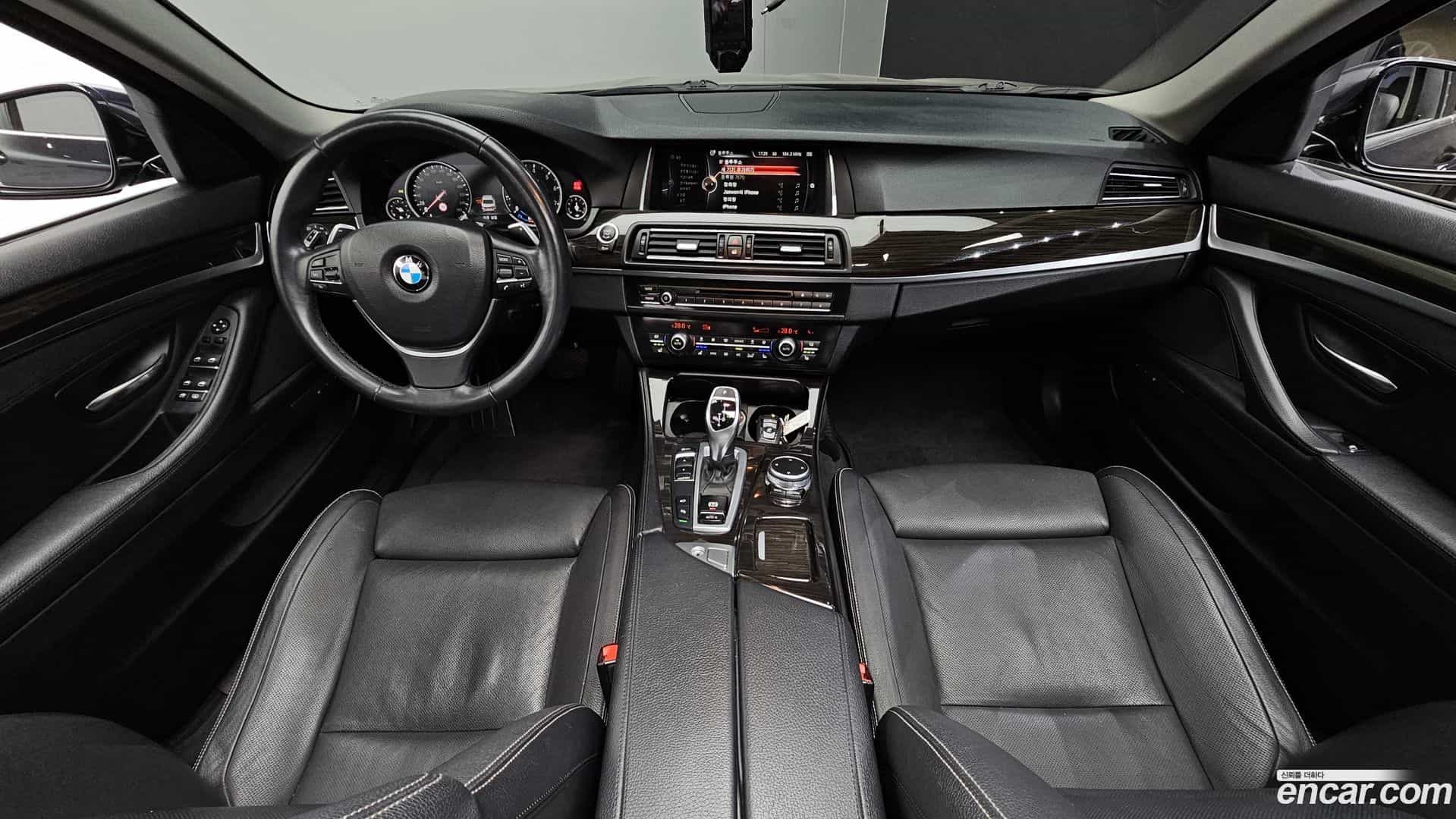 5-Series BMW 2015.9-INNER-007