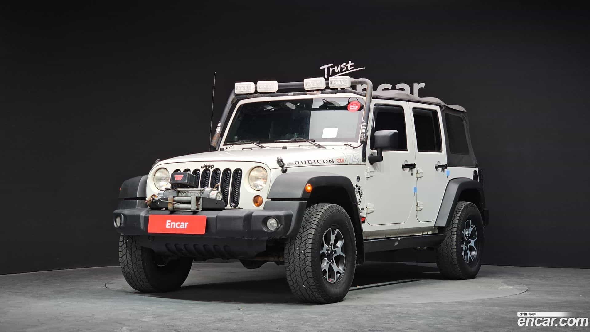 Wrangler Jeep 2010.5-OUTER-001