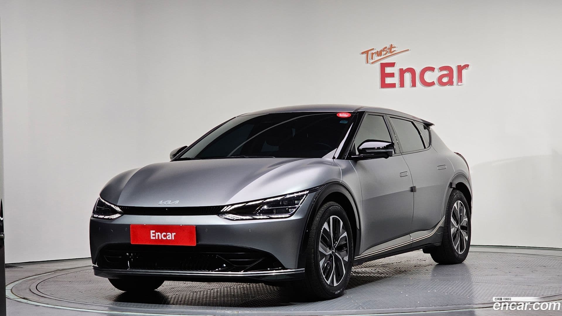 Main__Slider__Photo:EV6 Kia 2023.9-0