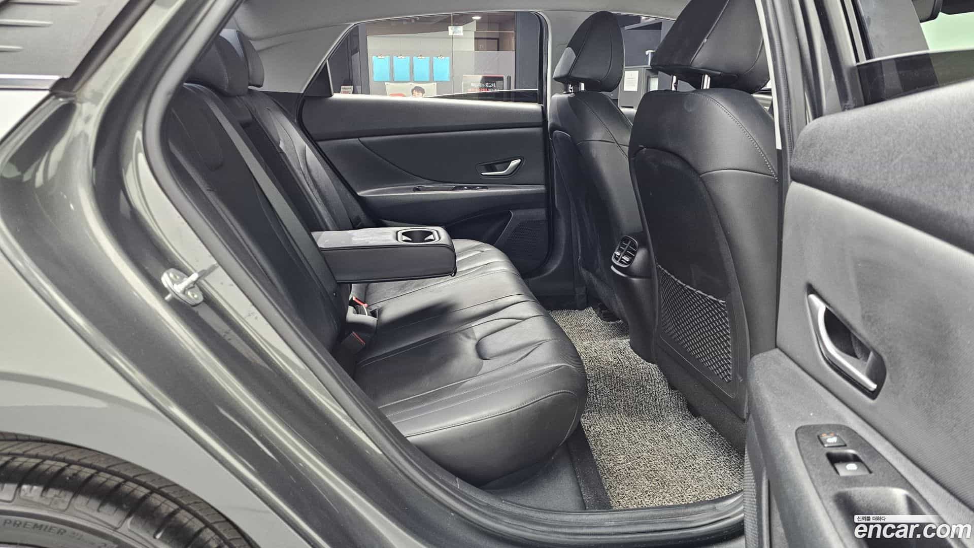 AVANTE Hyundai 2020.3-OPTION-016