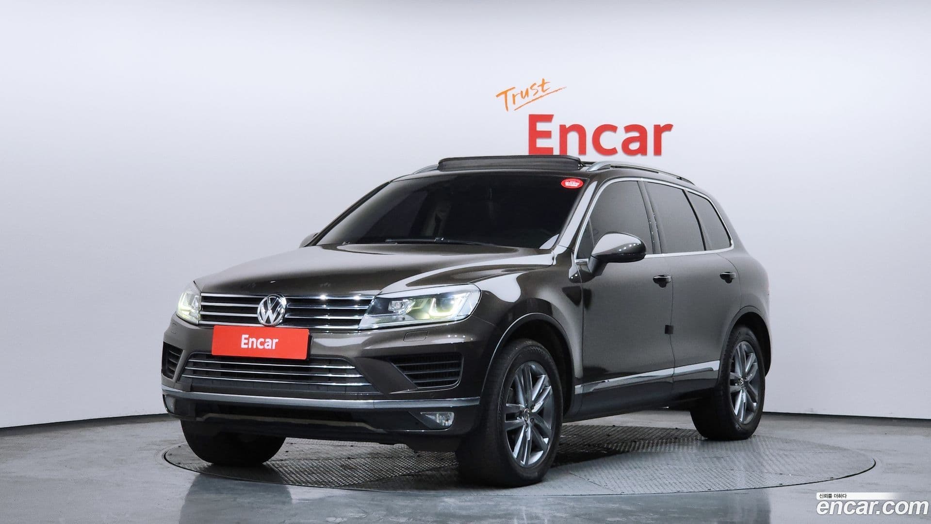 Main__Slider__Photo:Touareg Volkswagen 2015.2-0