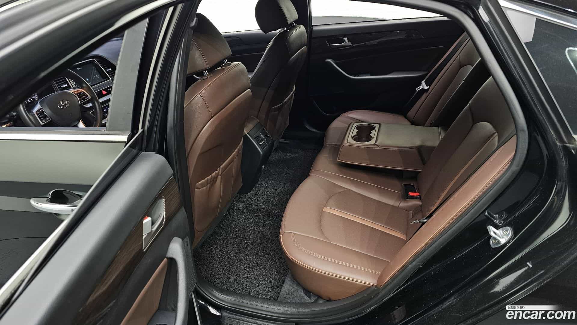 Sonata Hyundai 2018.9-OPTION-015
