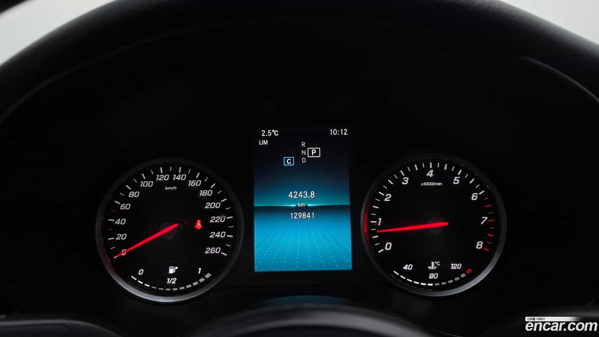 C-Class Mercedes-Benz 2019.11-INNER-008