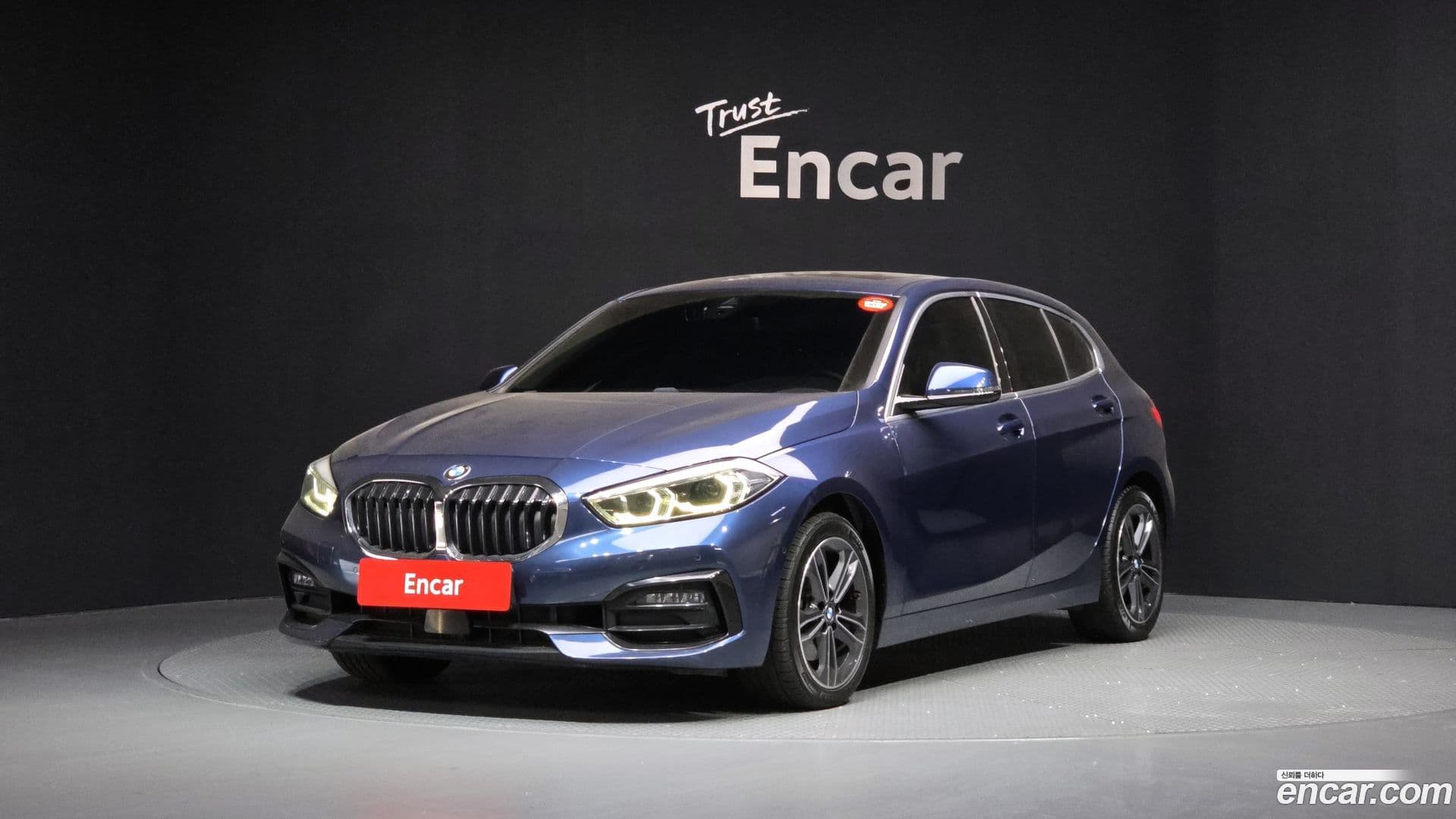 Main__Slider__Photo:1-Series BMW 2020.9-0
