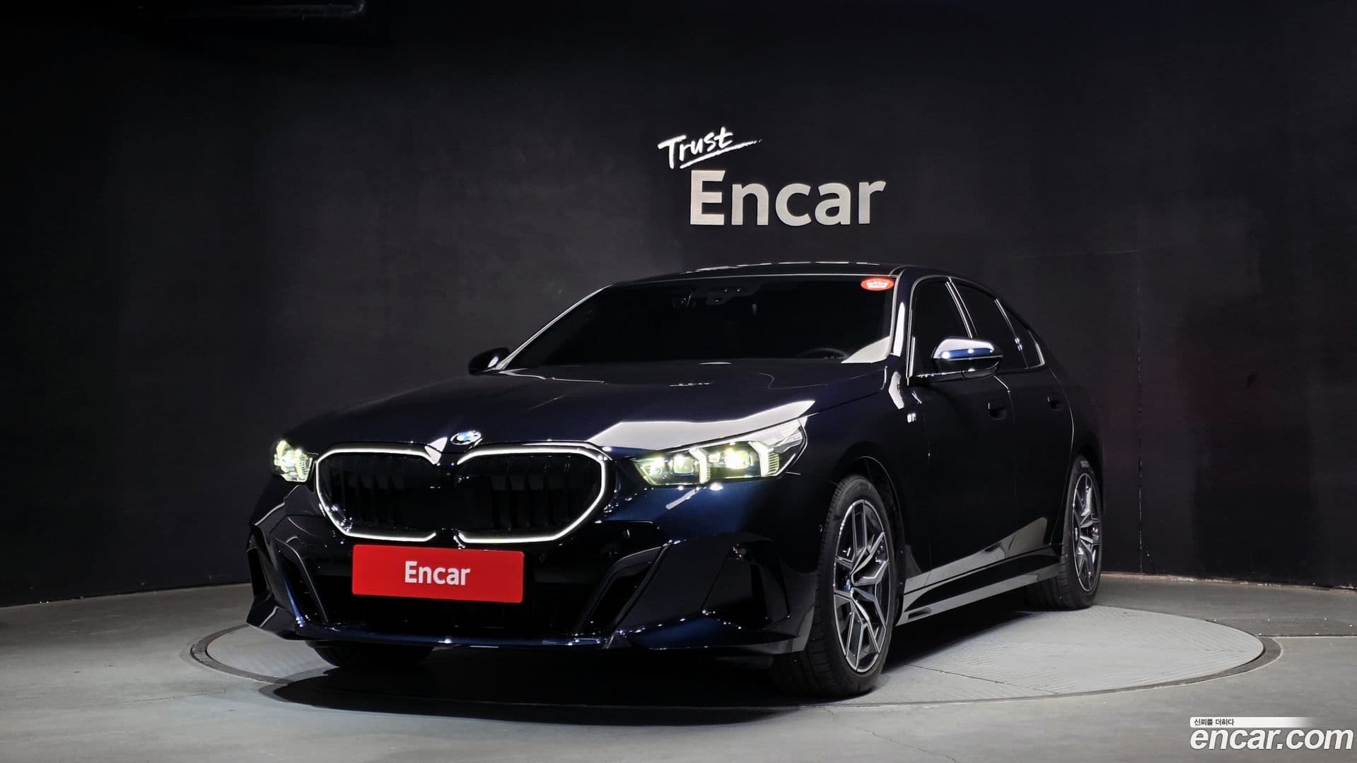 Main__Slider__Photo:5-Series BMW 2025.6-0