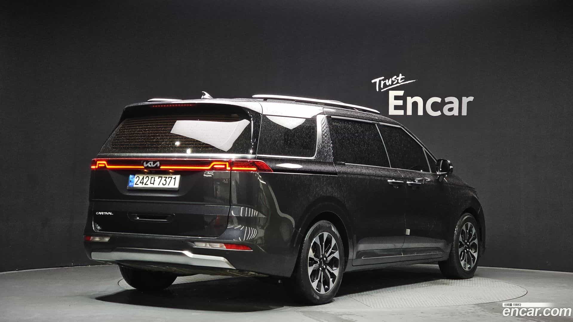 Canival Kia 2022.0-OUTER-002