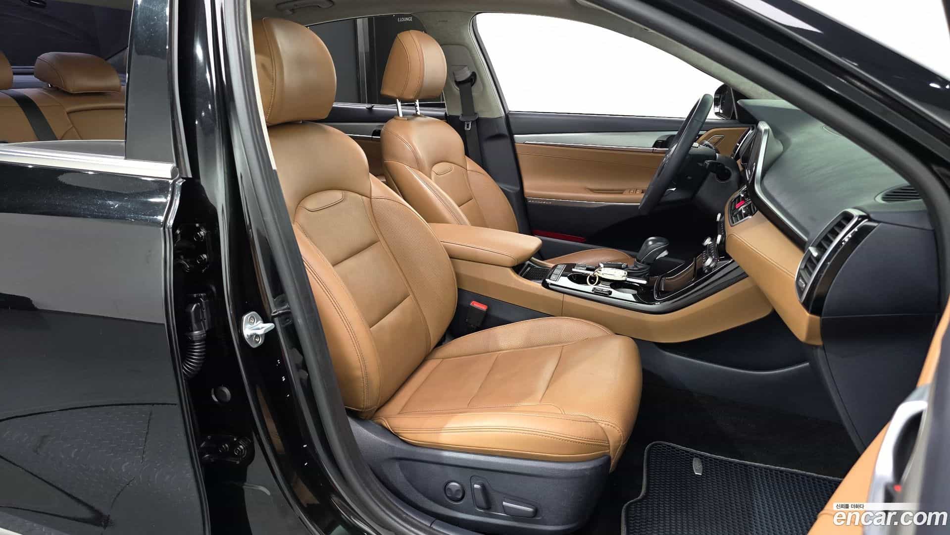Grandeur Hyundai 2017.8-INNER-010