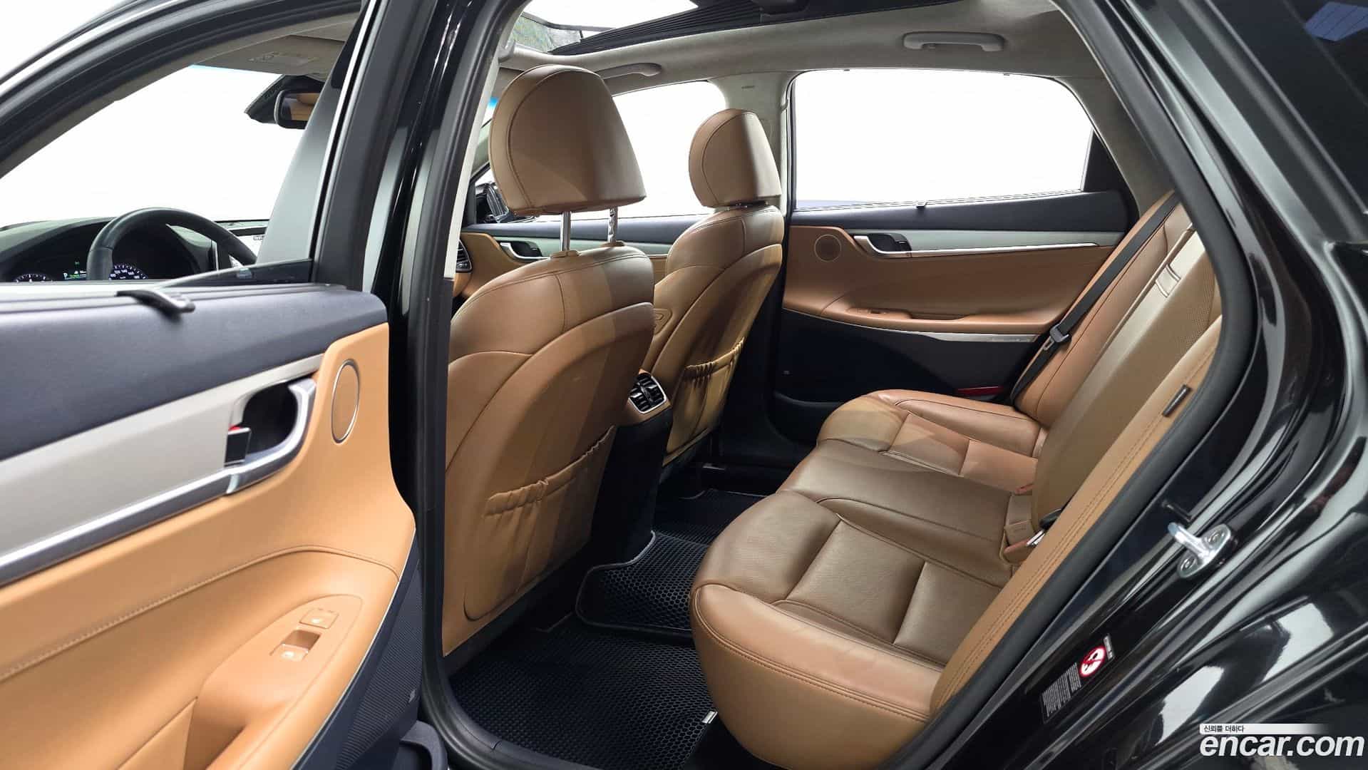Grandeur Hyundai 2017.8-OPTION-016