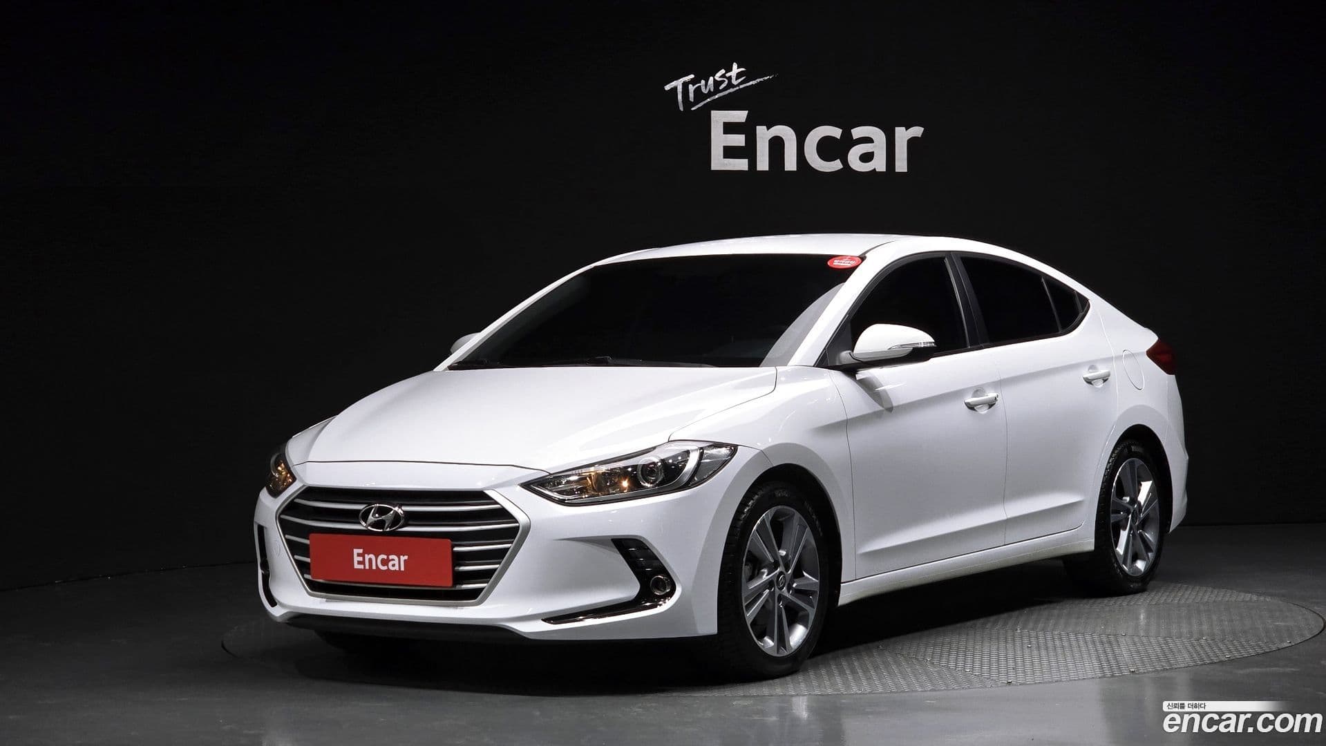 Main__Slider__Photo:AVANTE Hyundai 2017.3-0