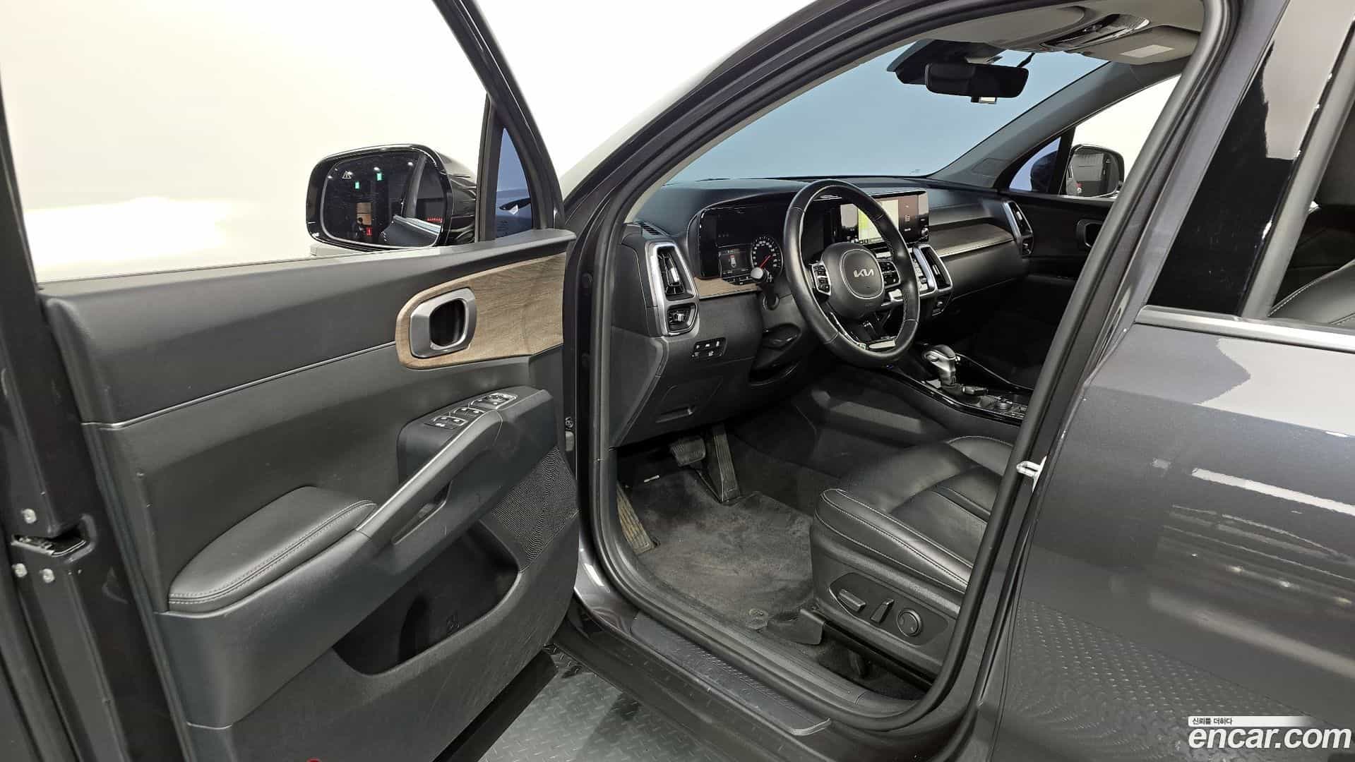 Sorento Kia 2023.1-INNER-010