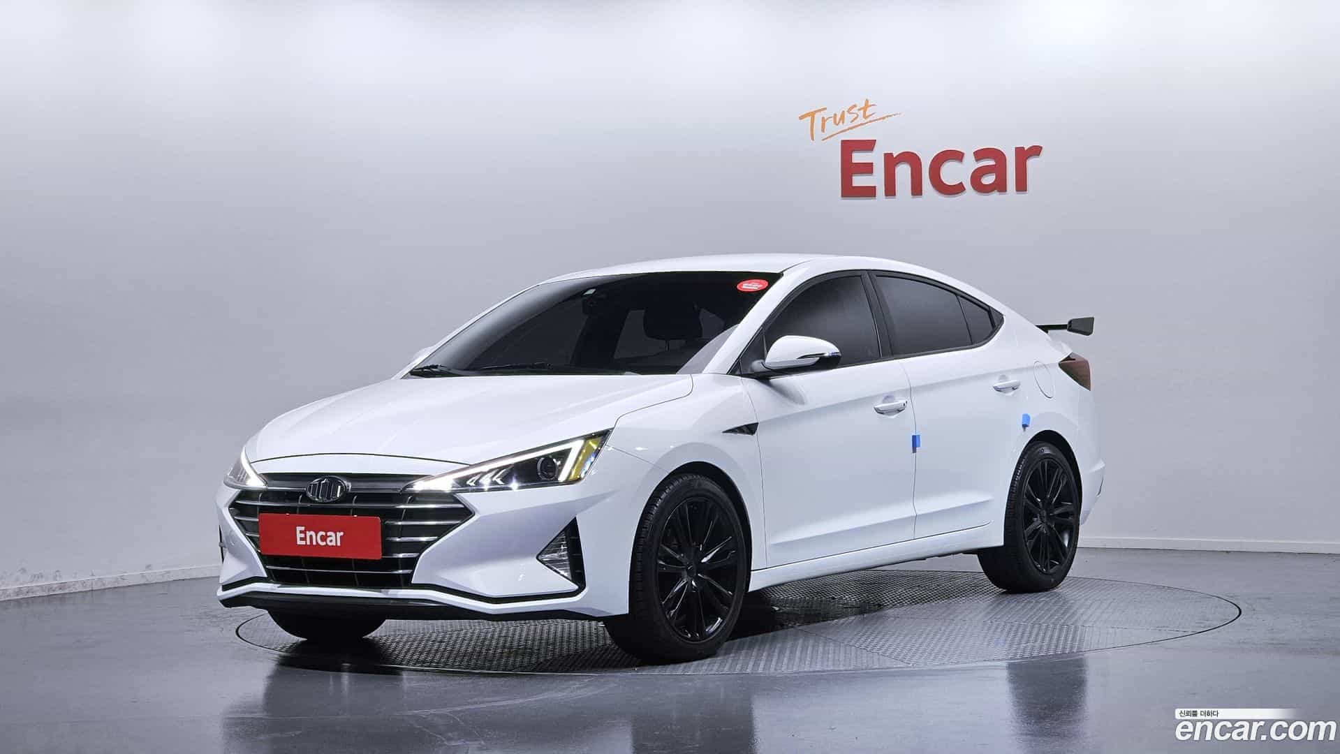 AVANTE Hyundai 2020.2-OUTER-001