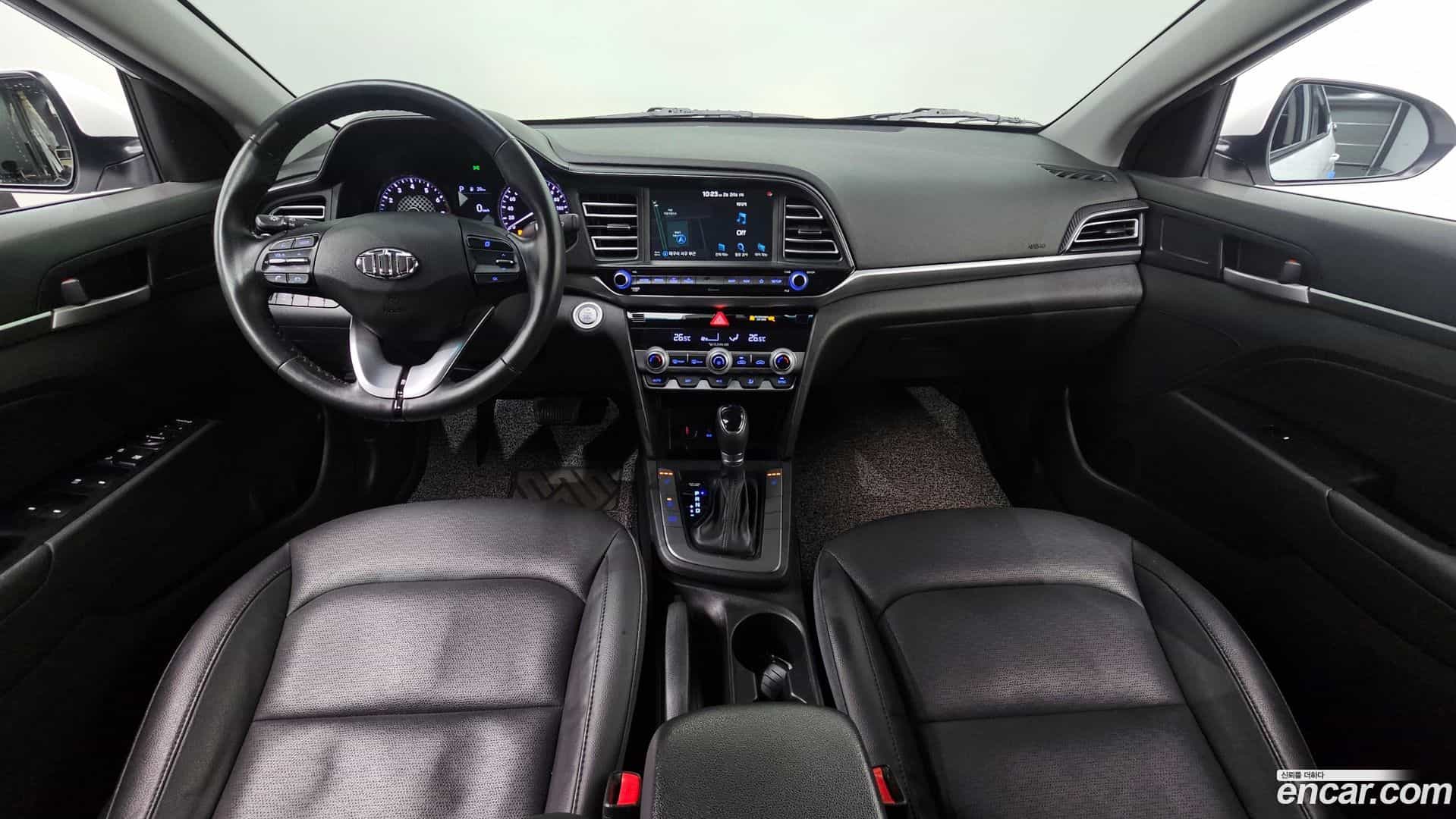 AVANTE Hyundai 2020.2-INNER-007