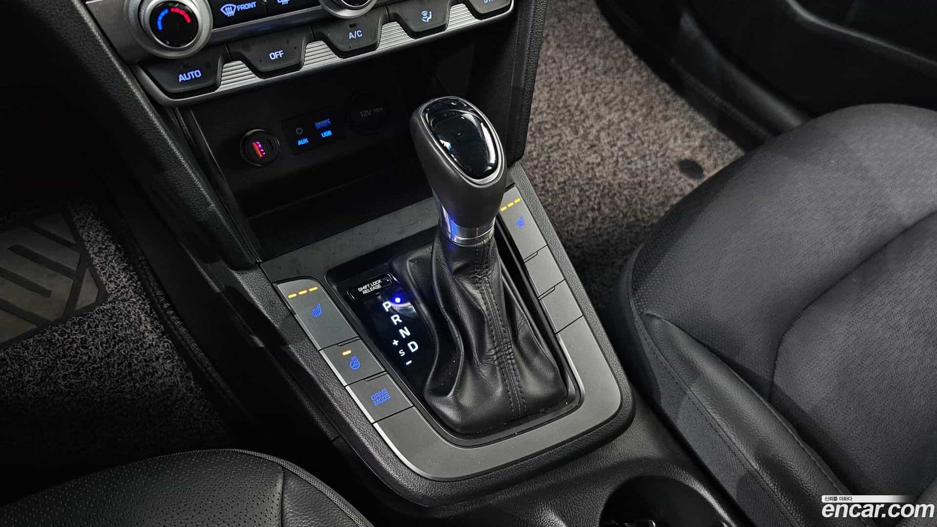 AVANTE Hyundai 2020.2-INNER-009
