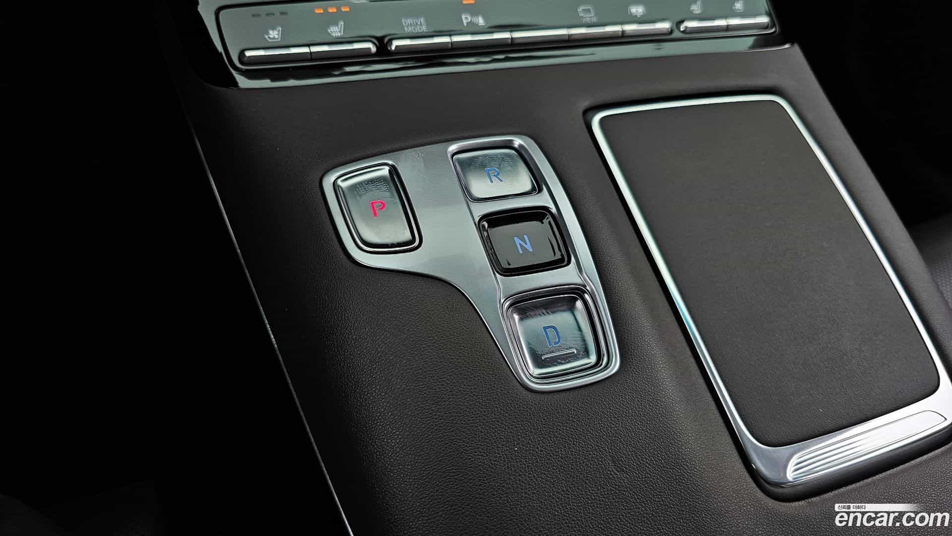 Grandeur Hyundai 2022.1-INNER-009