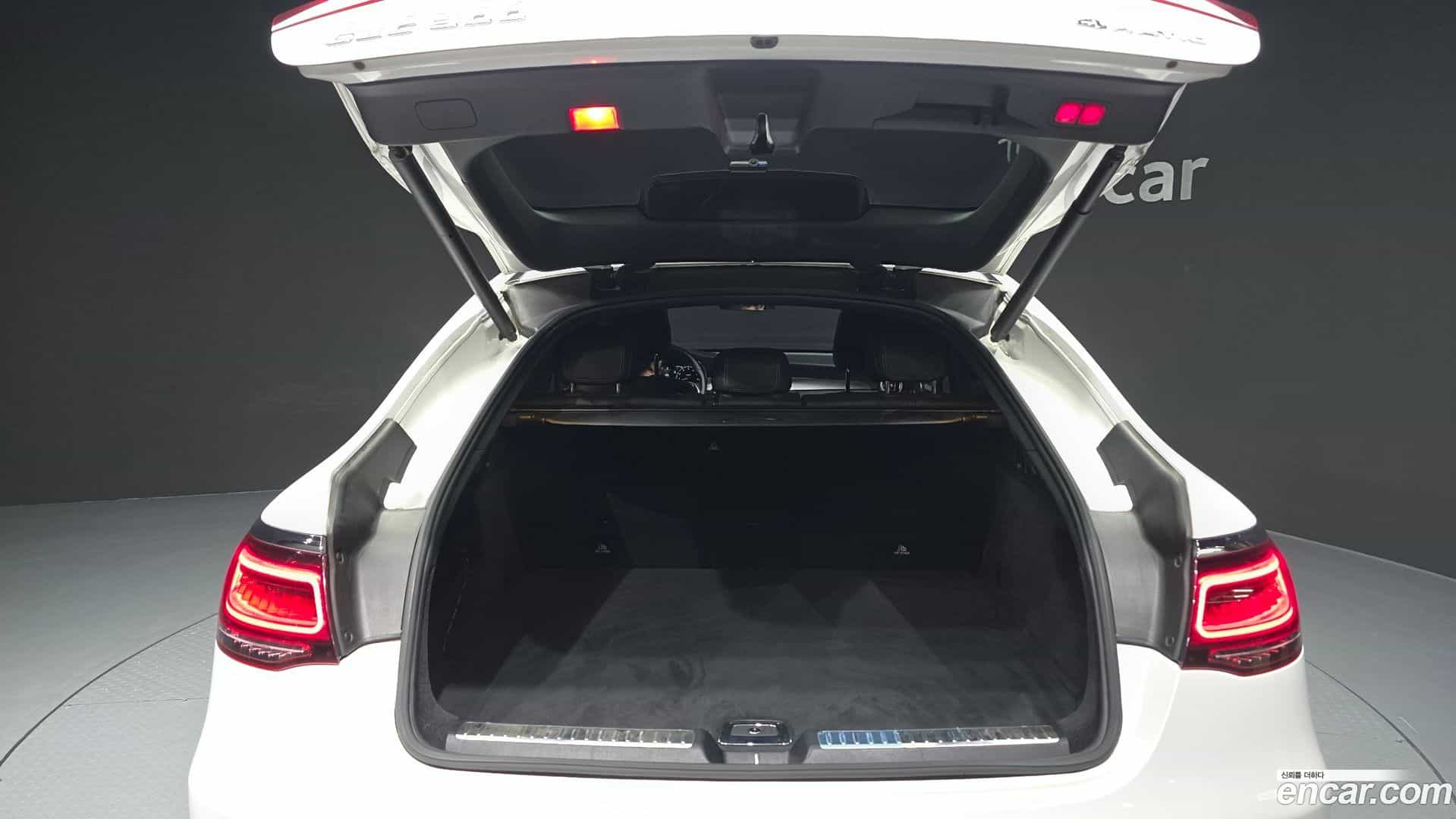 GLC-Class Mercedes-Benz 2020.1-OPTION-024