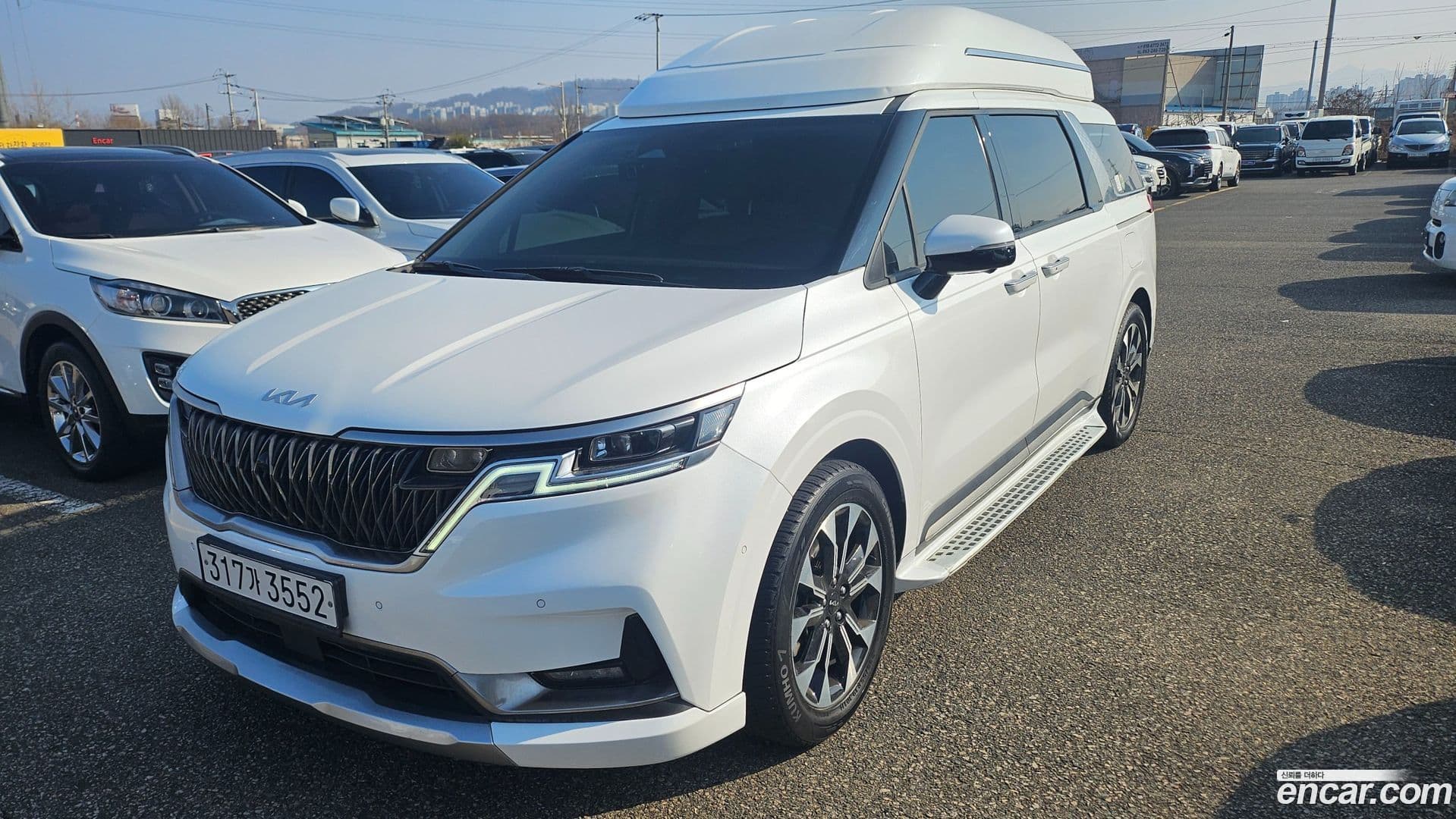 Main__Slider__Photo:Canival Kia 2022.3-0