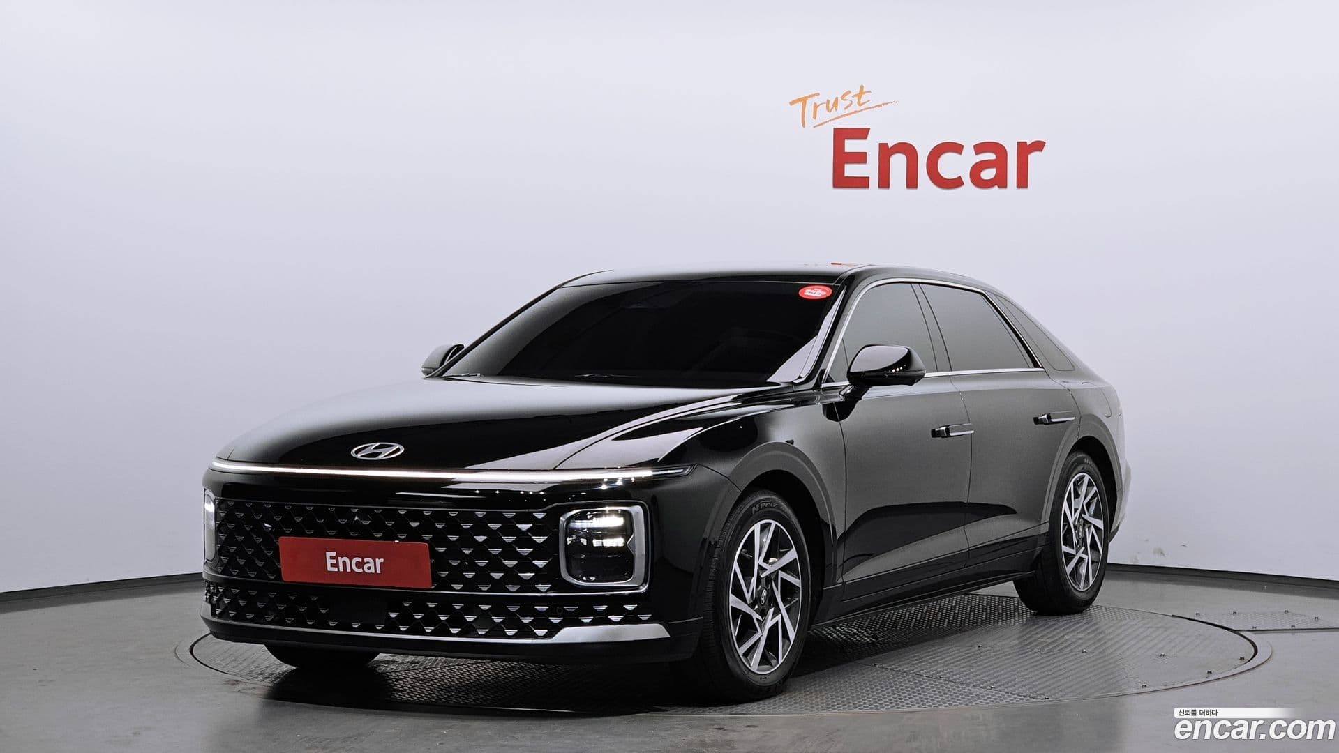 Main__Slider__Photo:Grandeur Hyundai 2023.1-0