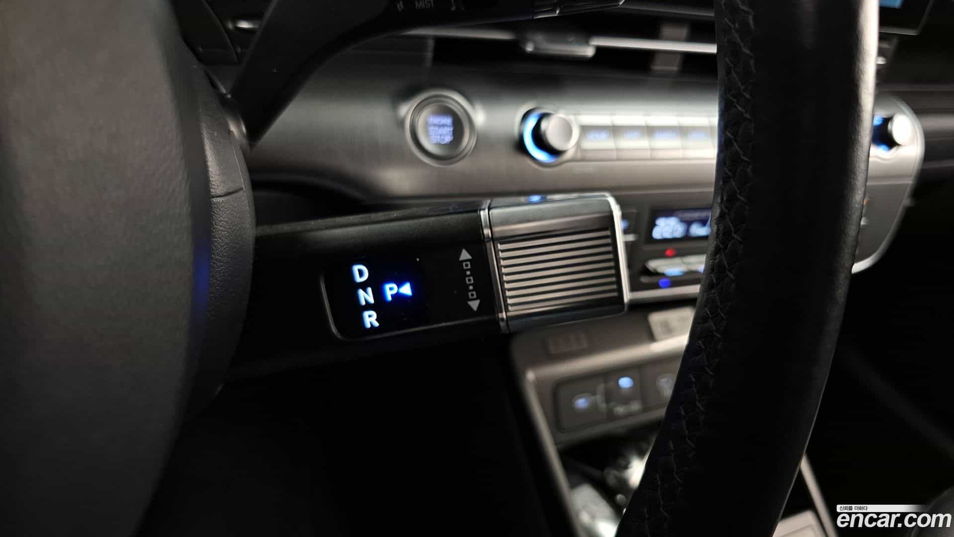 Kona Hyundai 2023.1-INNER-009