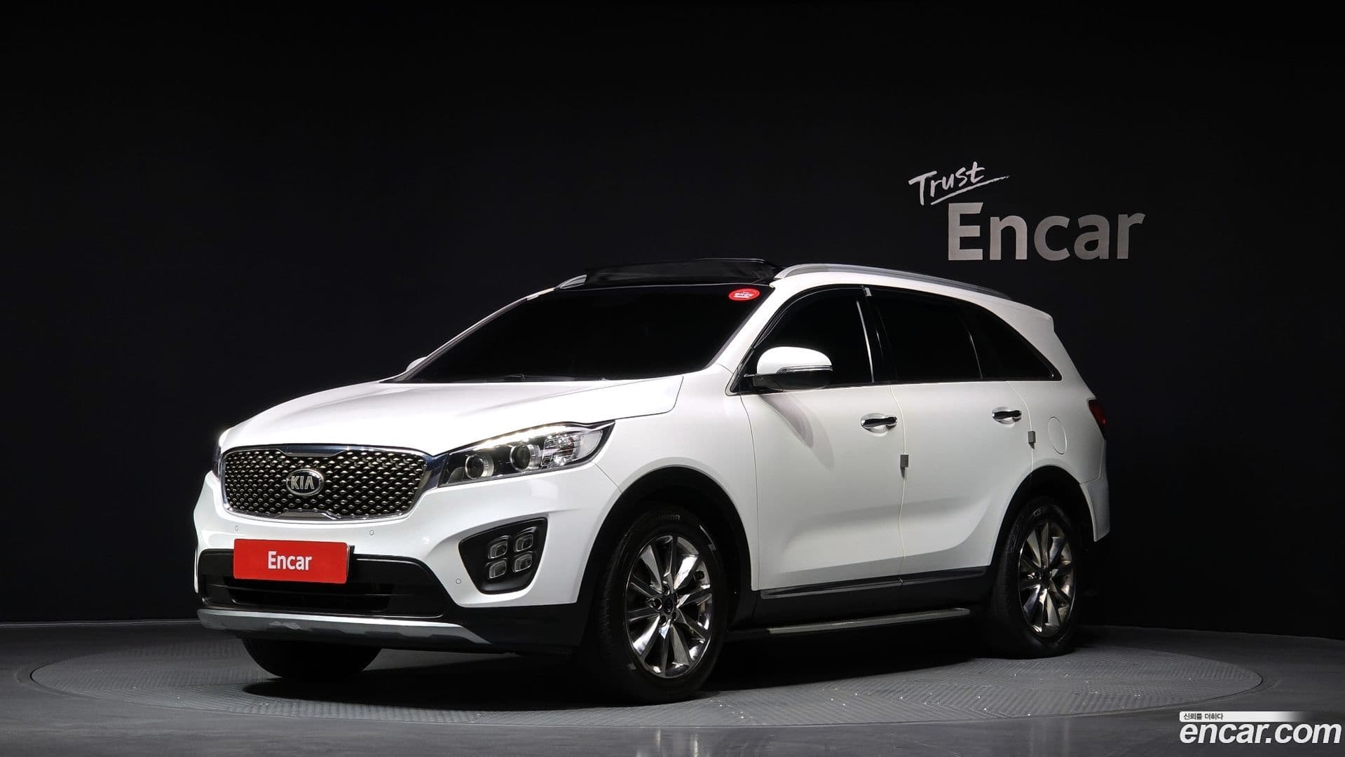 Main__Slider__Photo:Sorento Kia 2016.4-0