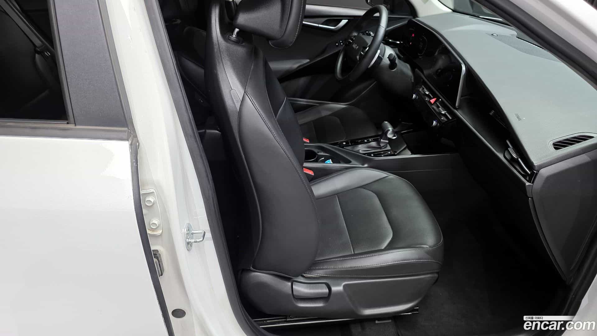 Niro Kia 2022.3-OPTION-016