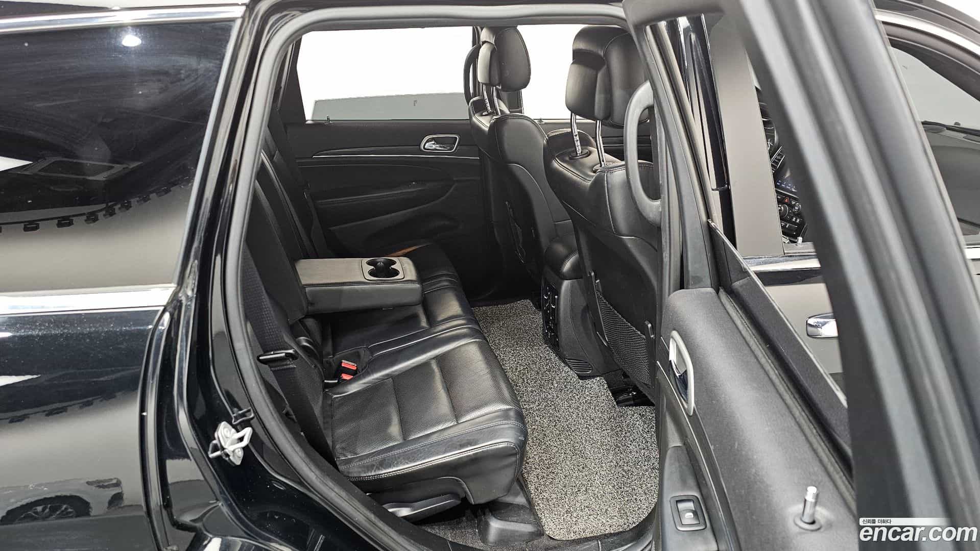 Cherokee Jeep 2019.2-OPTION-016