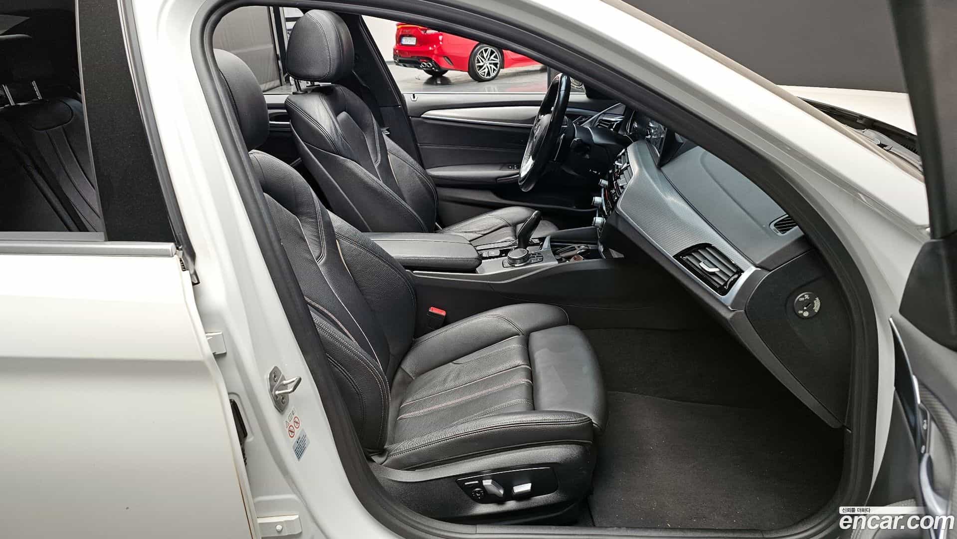 5-Series BMW 2017.11-INNER-010