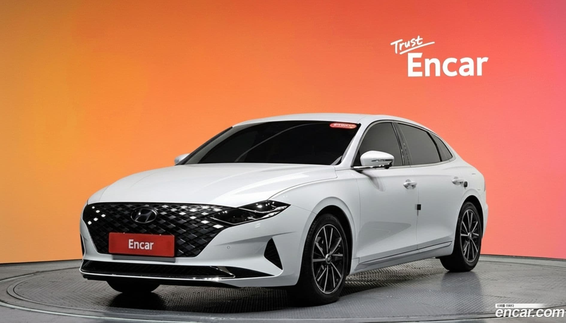 Main__Slider__Photo:Grandeur Hyundai 2021.0-0