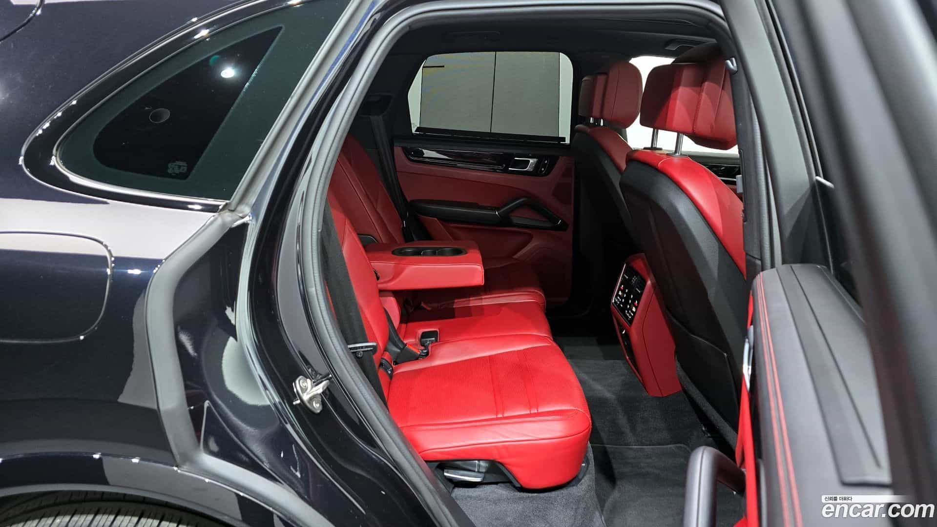 Cayenne Porsche 2021.3-OPTION-016