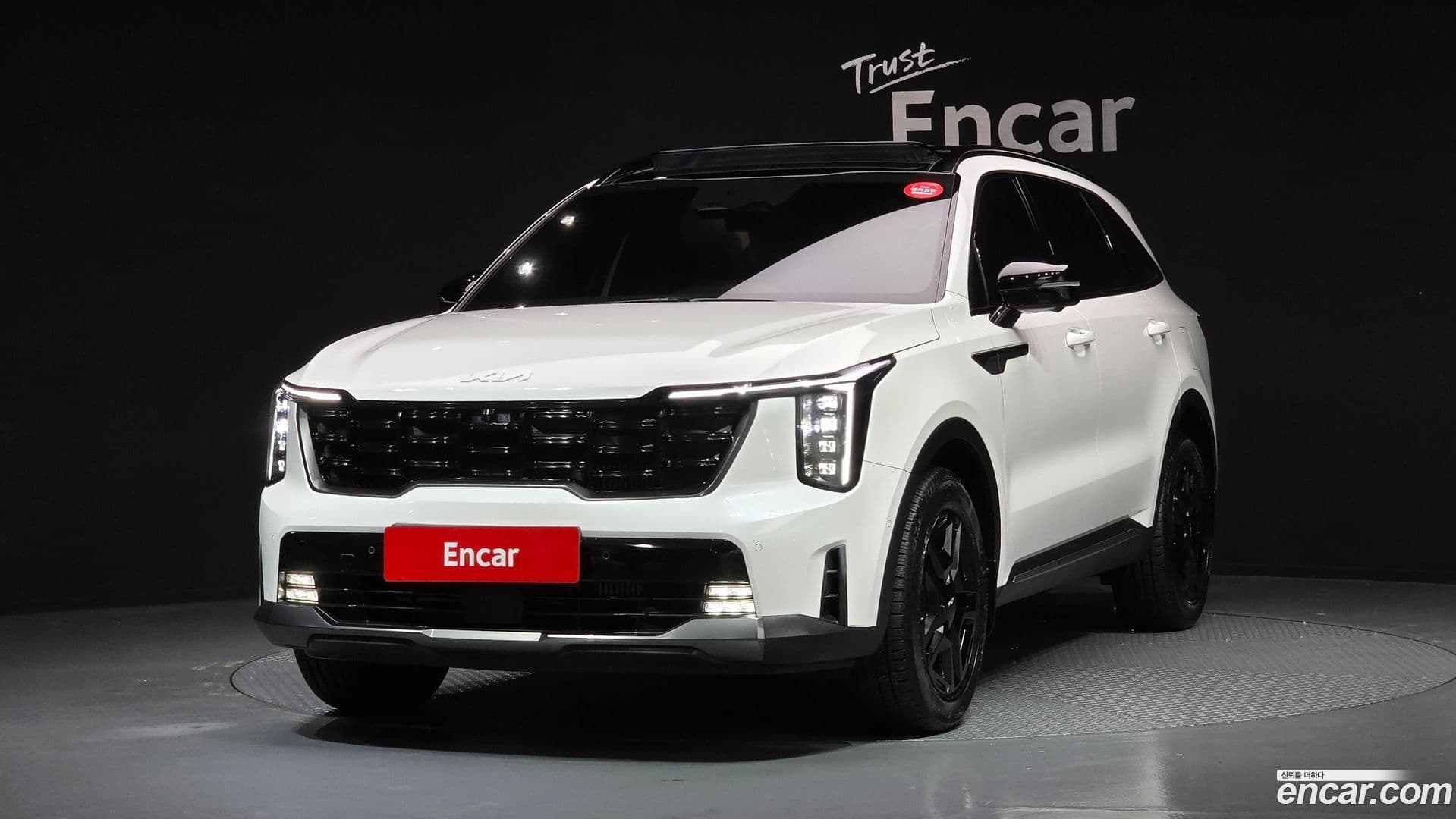 Main__Slider__Photo:Sorento Kia 2024.1-0