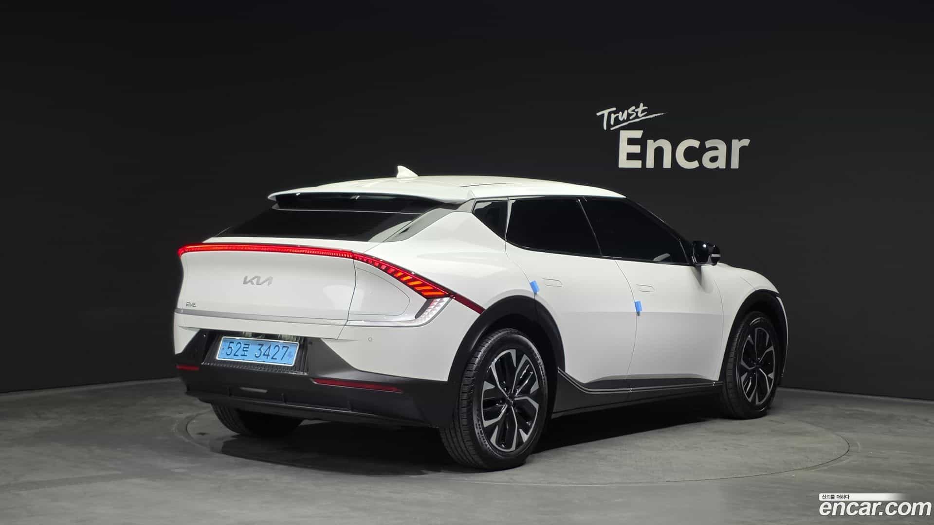 EV6 Kia 2021.11-OUTER-002