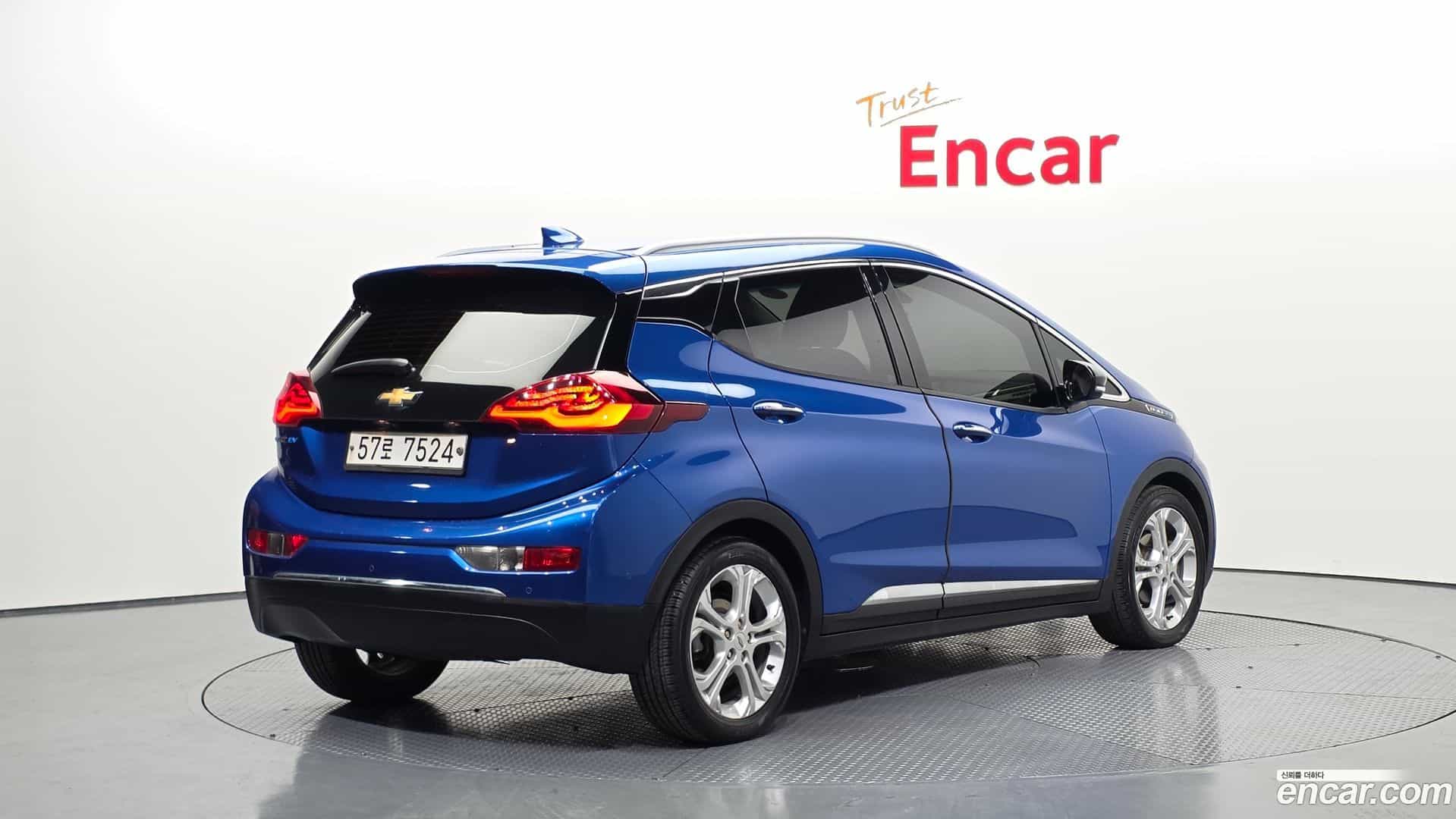 Bolt EV Chevrolet 2017.3-OUTER-002