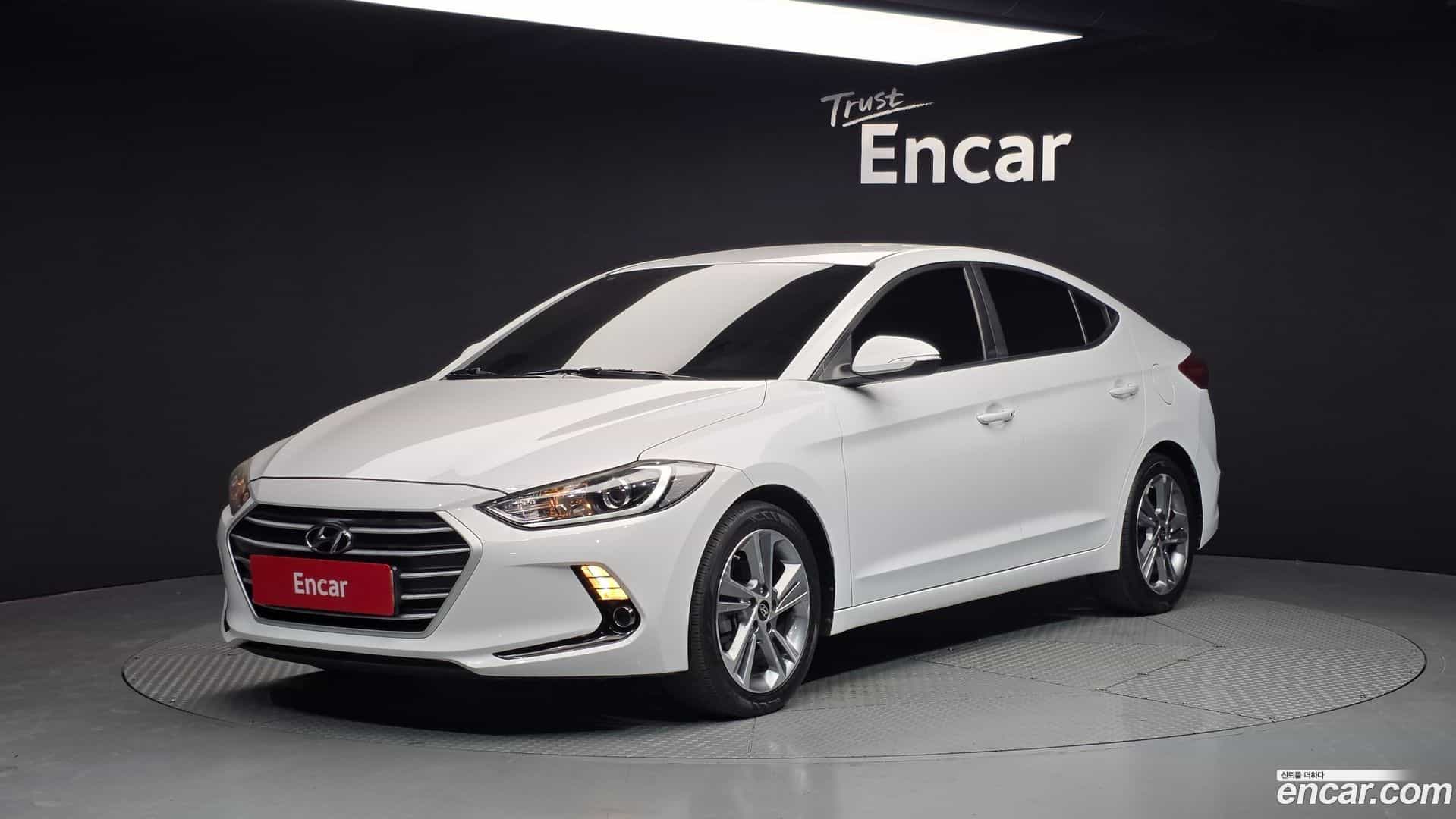 AVANTE Hyundai 2018.4-OUTER-001