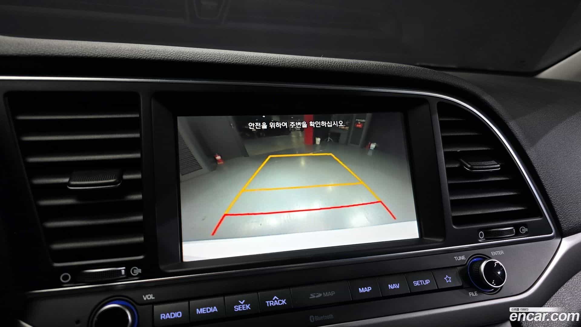AVANTE Hyundai 2018.4-OPTION-019