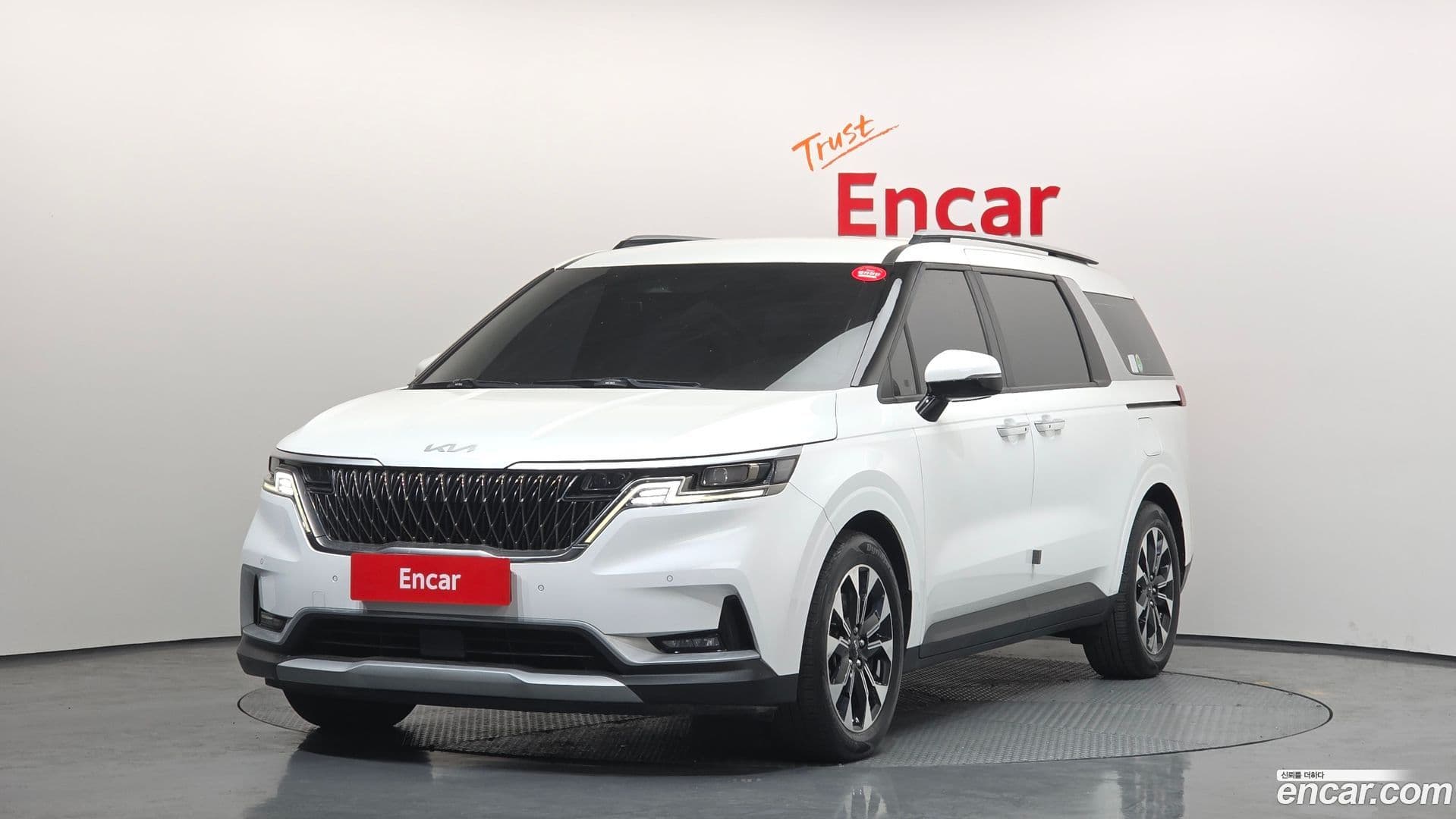 Main__Slider__Photo:Canival Kia 2023.0-0