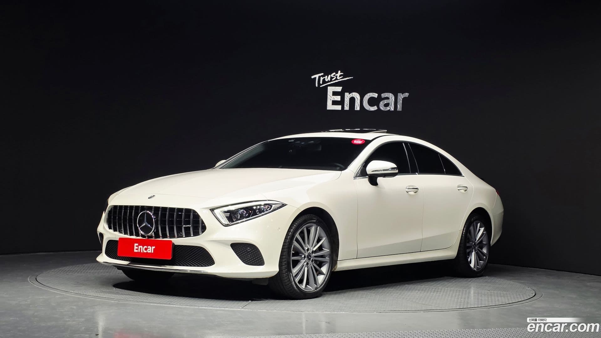 Main__Slider__Photo:CLS-Class Mercedes-Benz 2019.1-0
