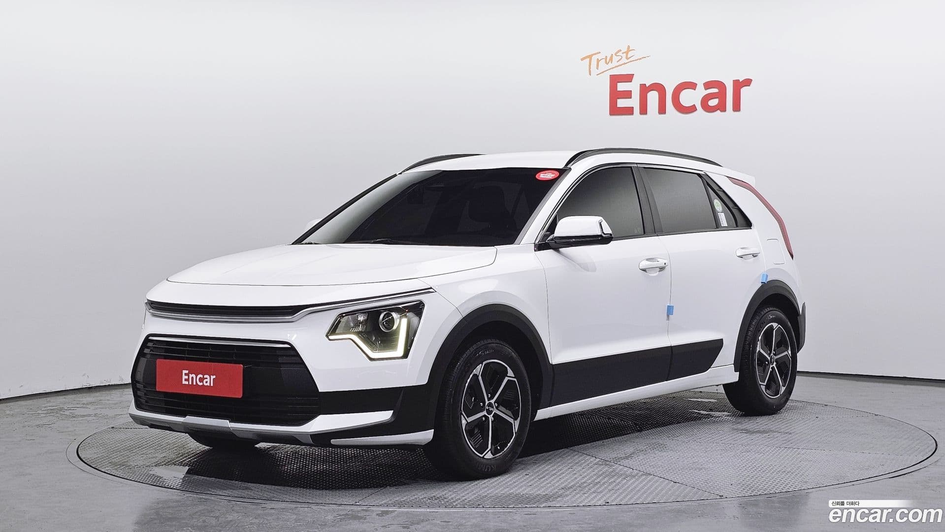 Main__Slider__Photo:Niro Kia 2022.5-0