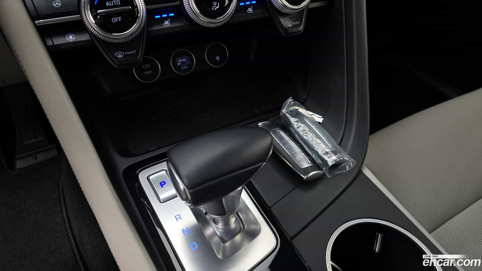 G70 Genesis 2022.1-INNER-009