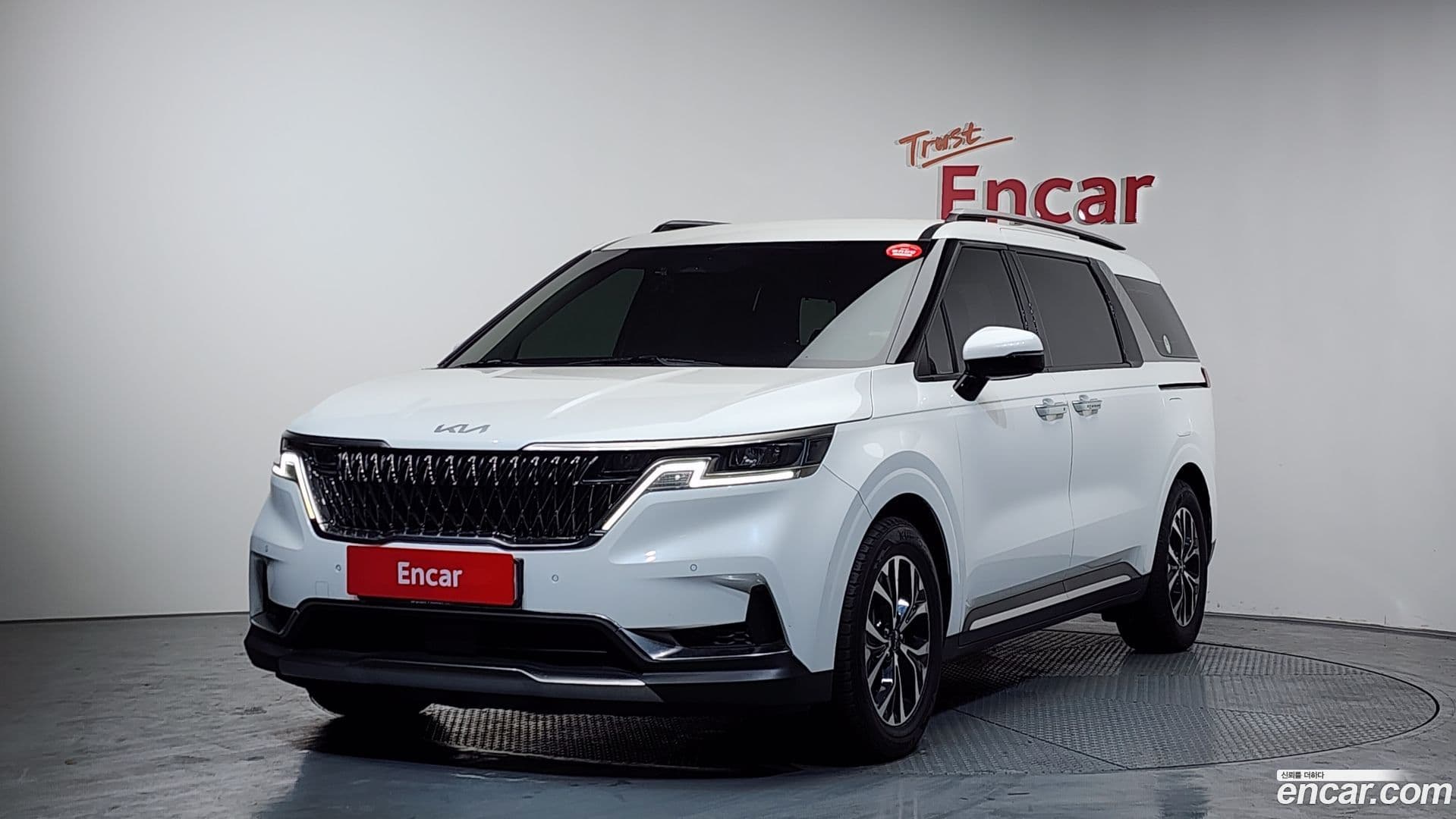 Main__Slider__Photo:Canival Kia 2022.10-0