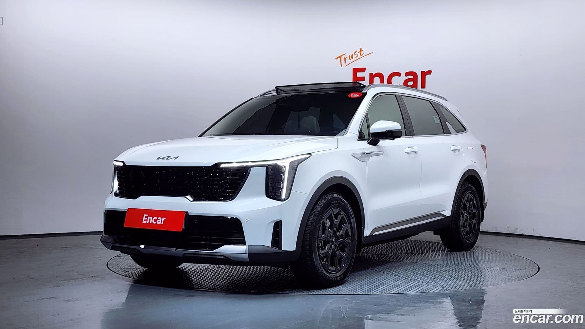 Main__Slider__Photo:Sorento Kia 2025.9-0